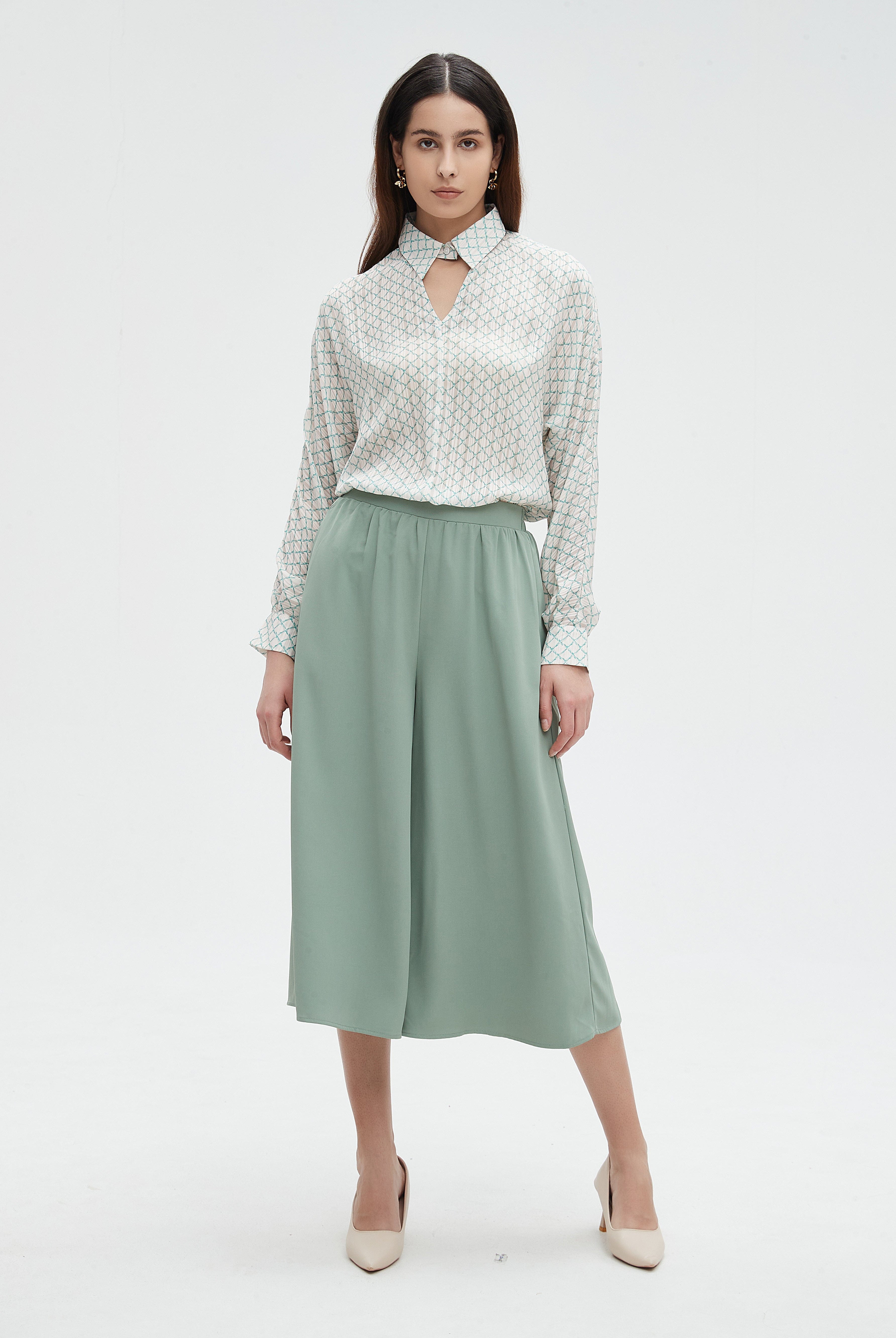 نتشي بنطلون نسائي 3/4 واسع ساده