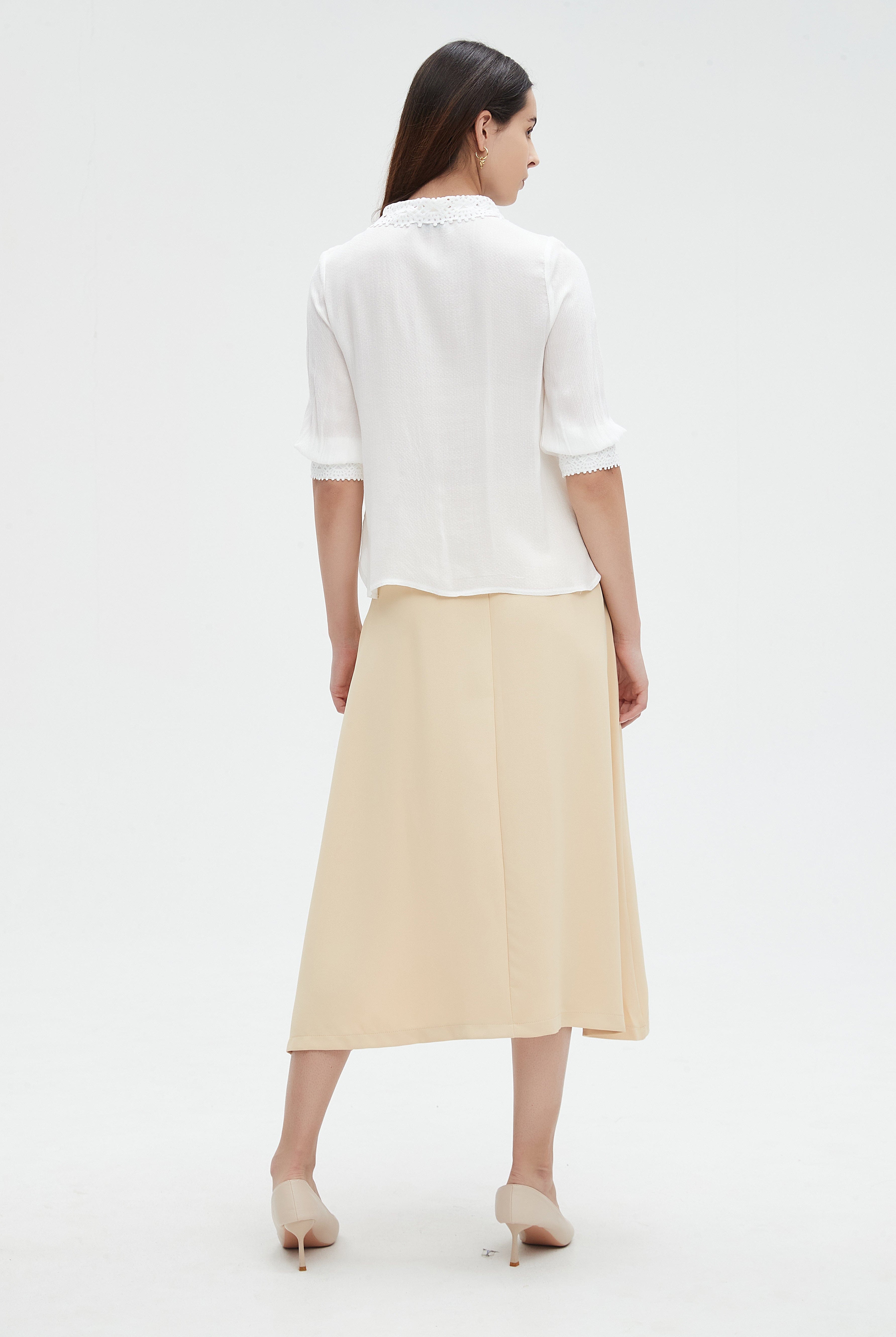 نتشي بلوزة نسائي بياقه 3/4 كم