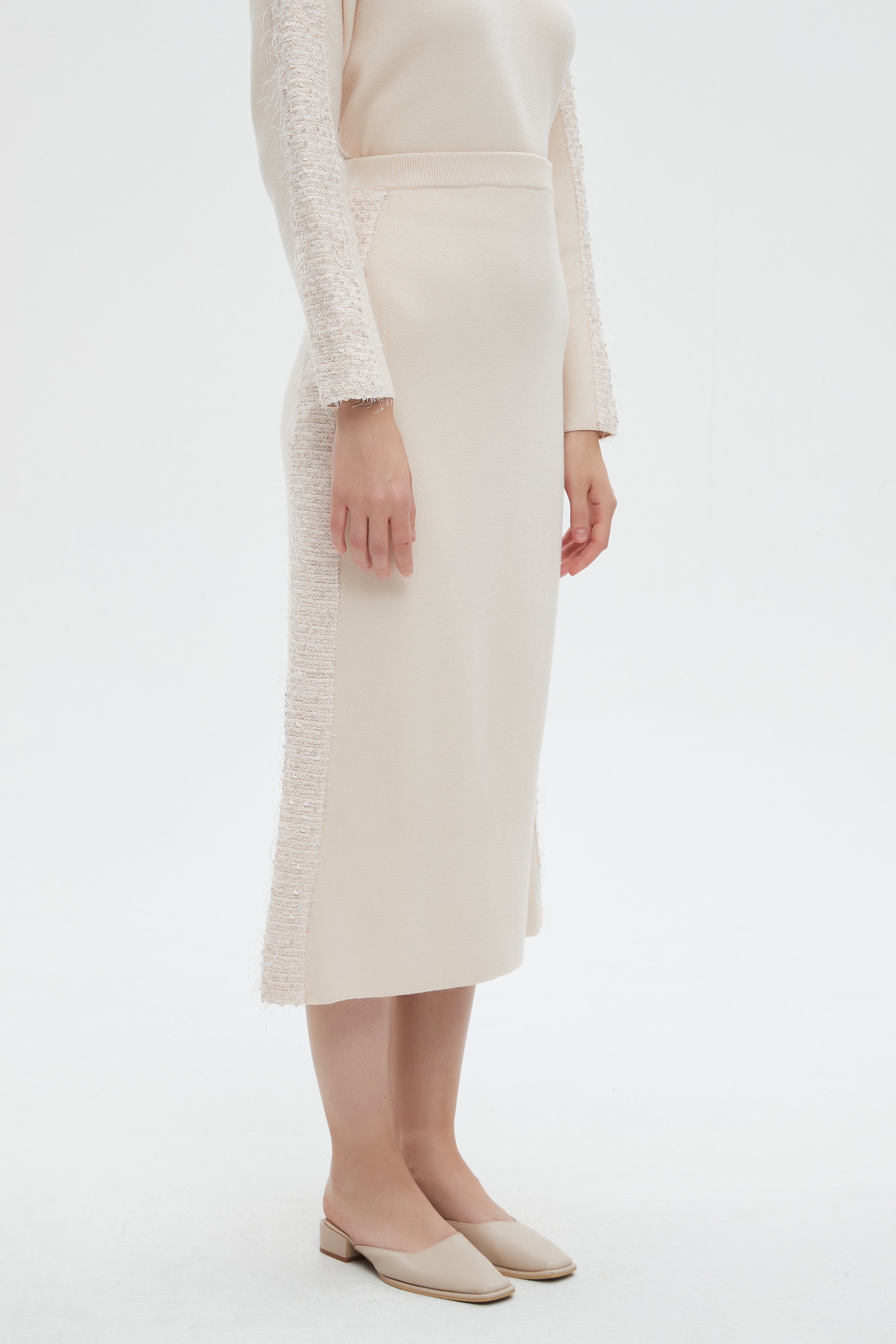 ميكا تنورة ميدي نسائية بتطريز على الجنب للمناسبات