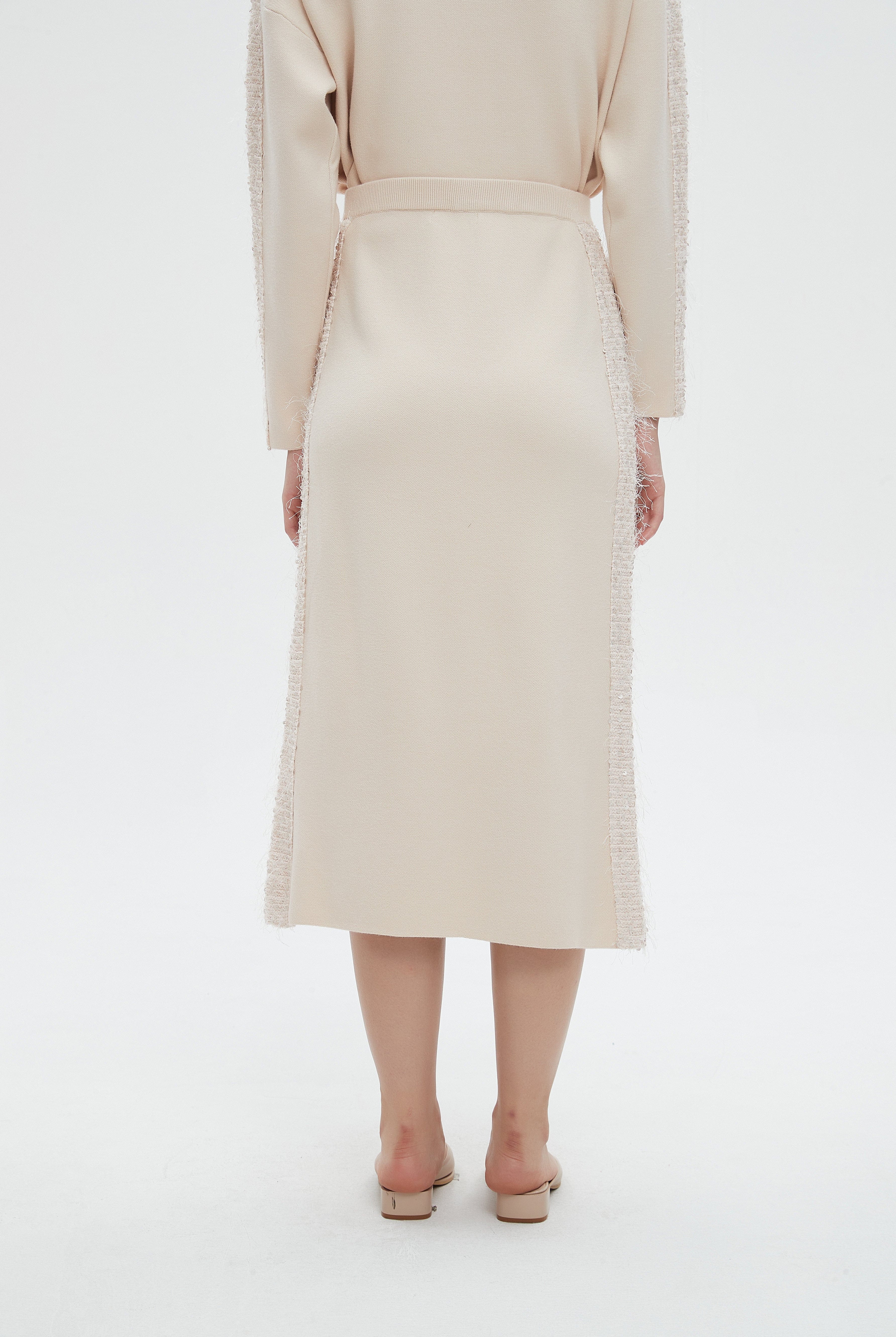 ميكا تنورة ميدي نسائية بتطريز على الجنب للمناسبات