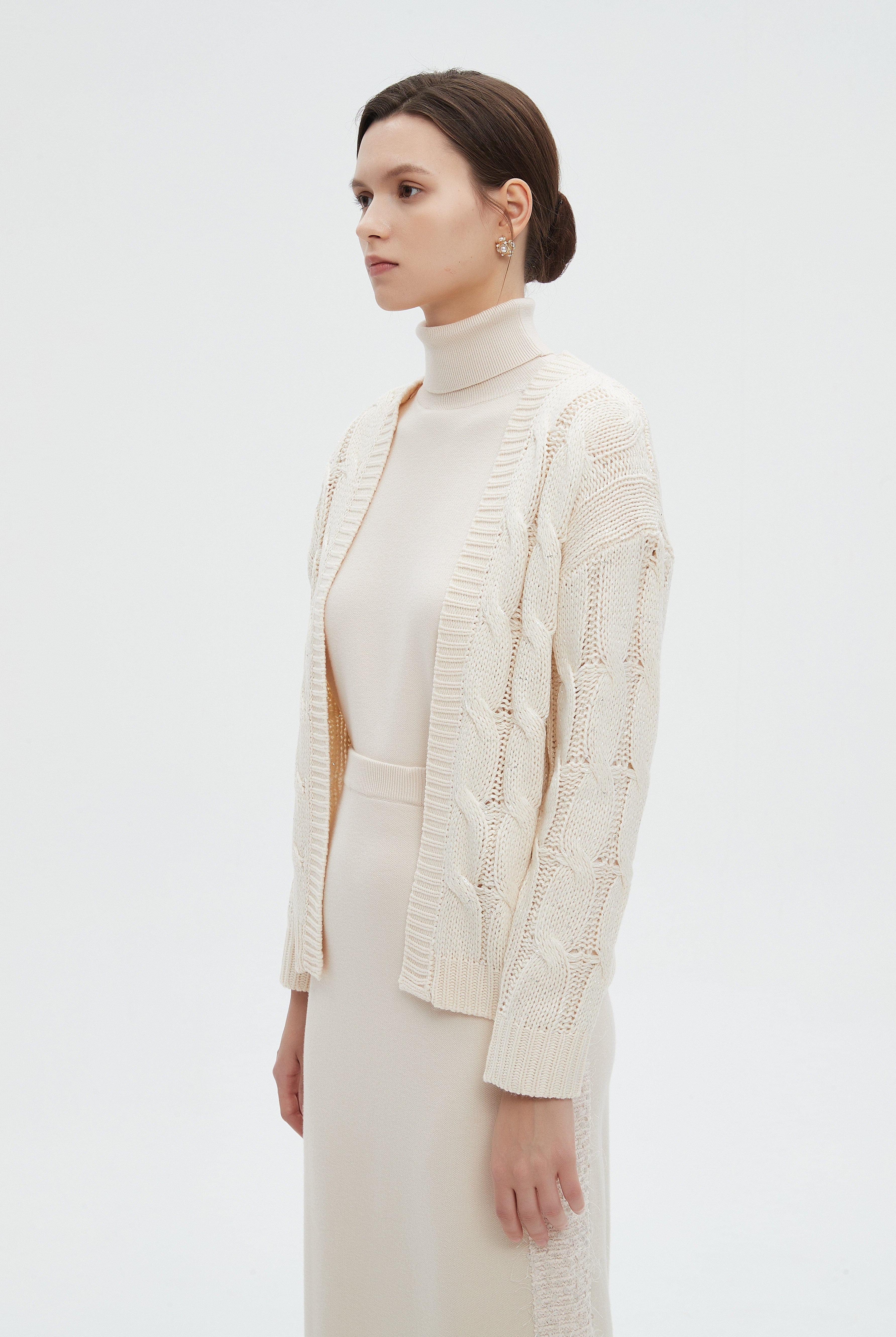 ميكا كارديجان نسائي مفتوح مطرز حفر بأكمام طويلة