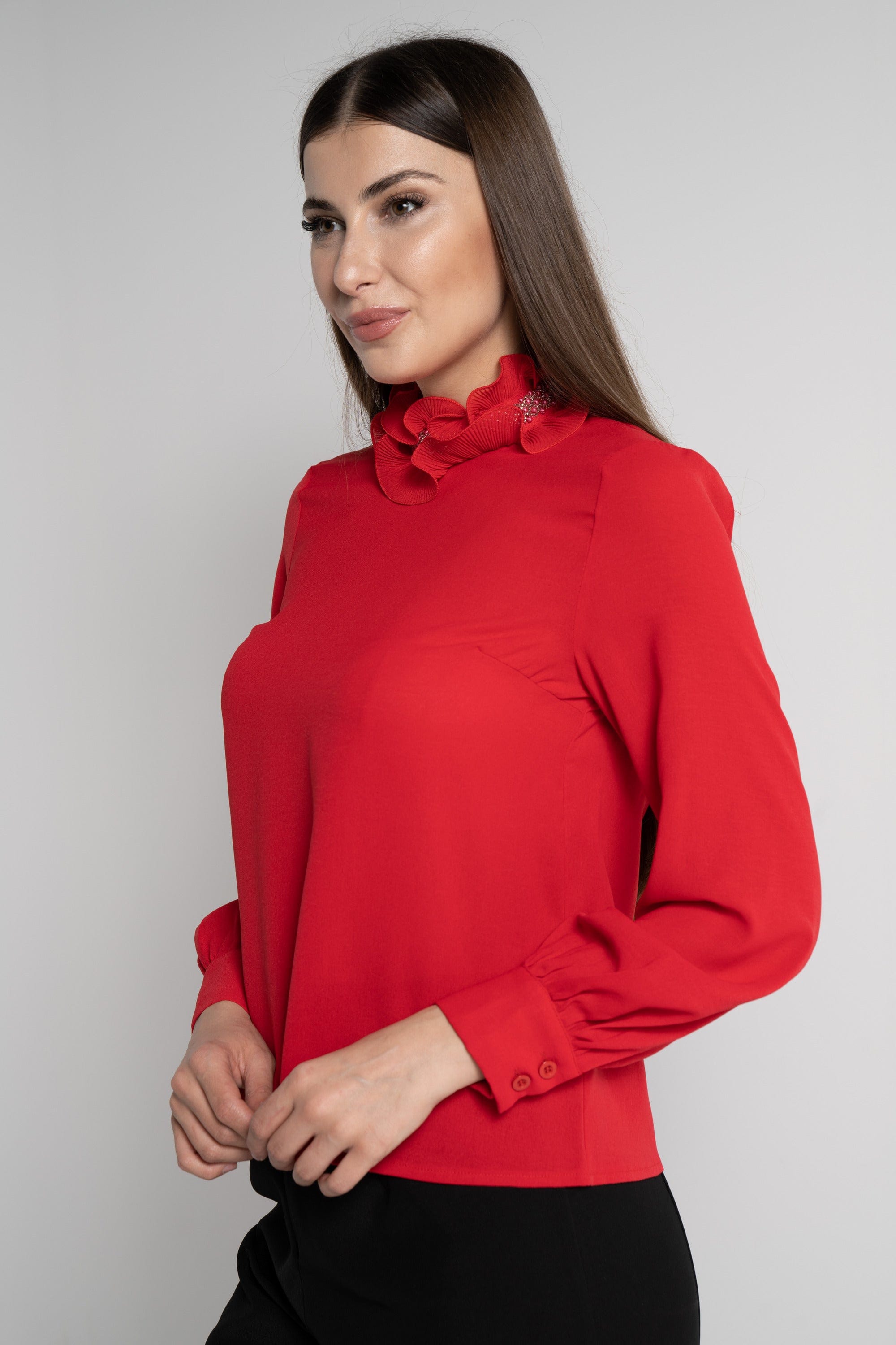 ูุชุดู ุจููุฒุฉ ูู
ุทููู ู
ูุดูุด ู
ู ุงููุงูุฉ ูุณุงุฆู