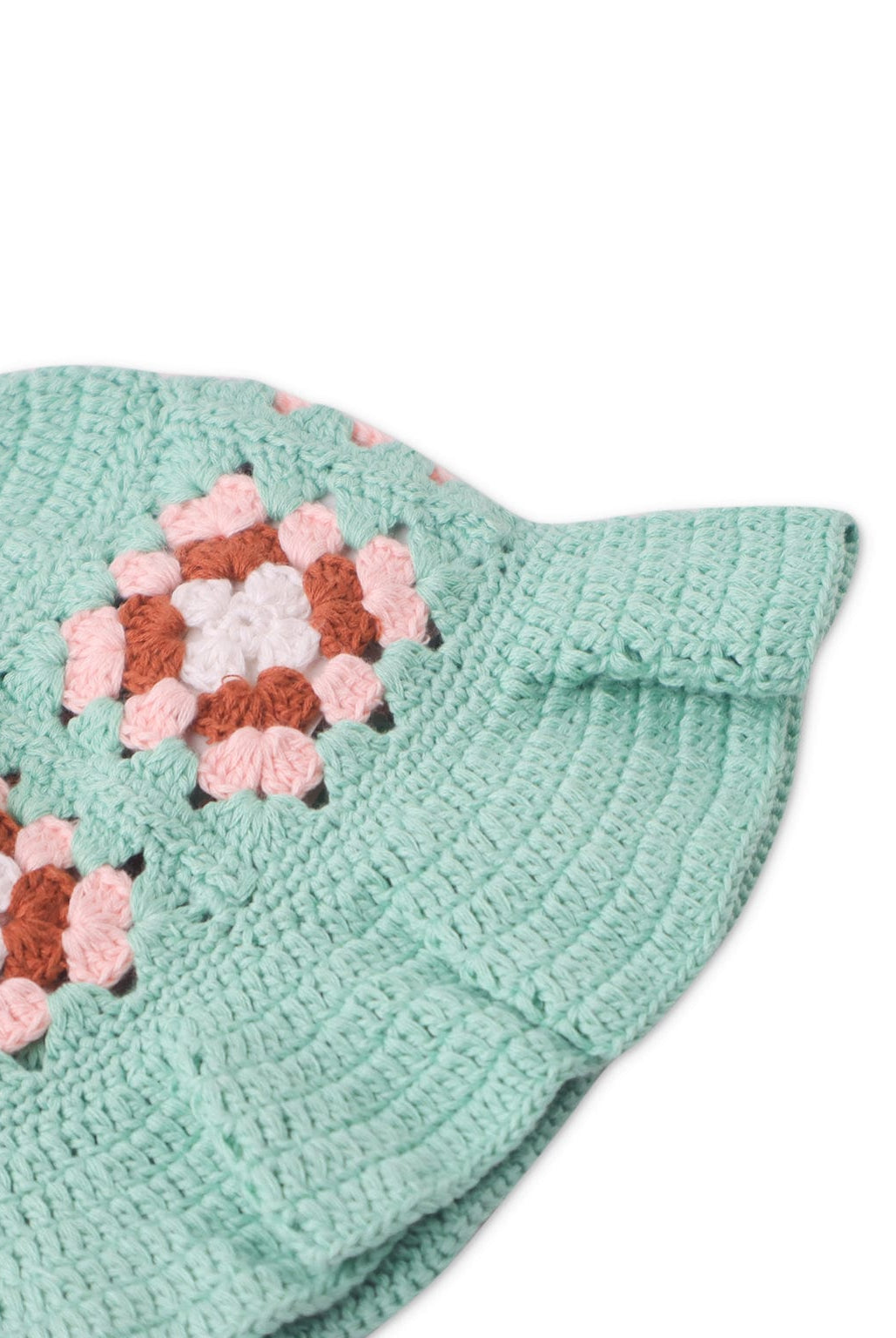 جينجرسنابس قبعة بناتى كروشية