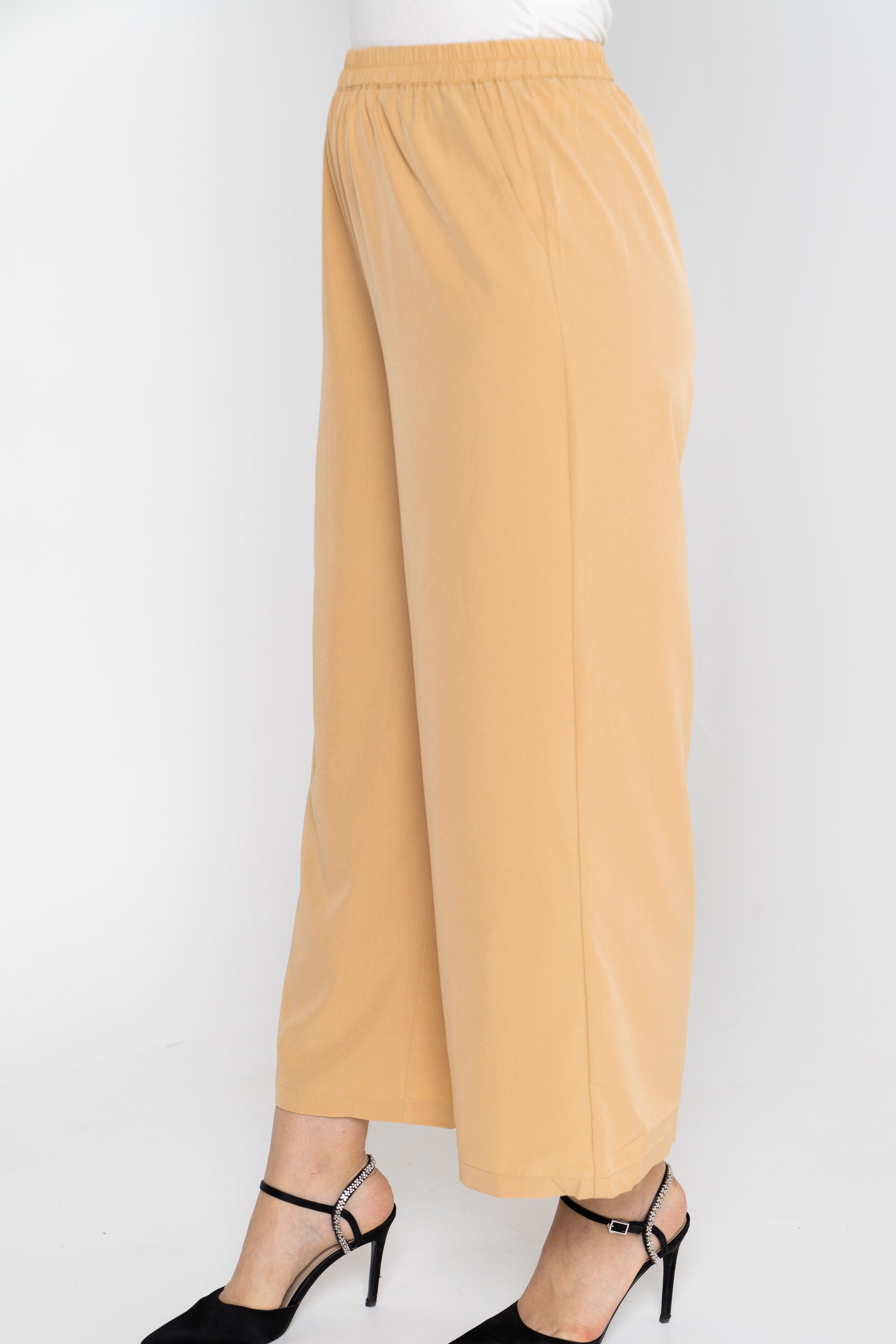 ูุชุดู ุจูุทููู ุทููู ูุงุณุน ู
ู ุงูุงุณูู