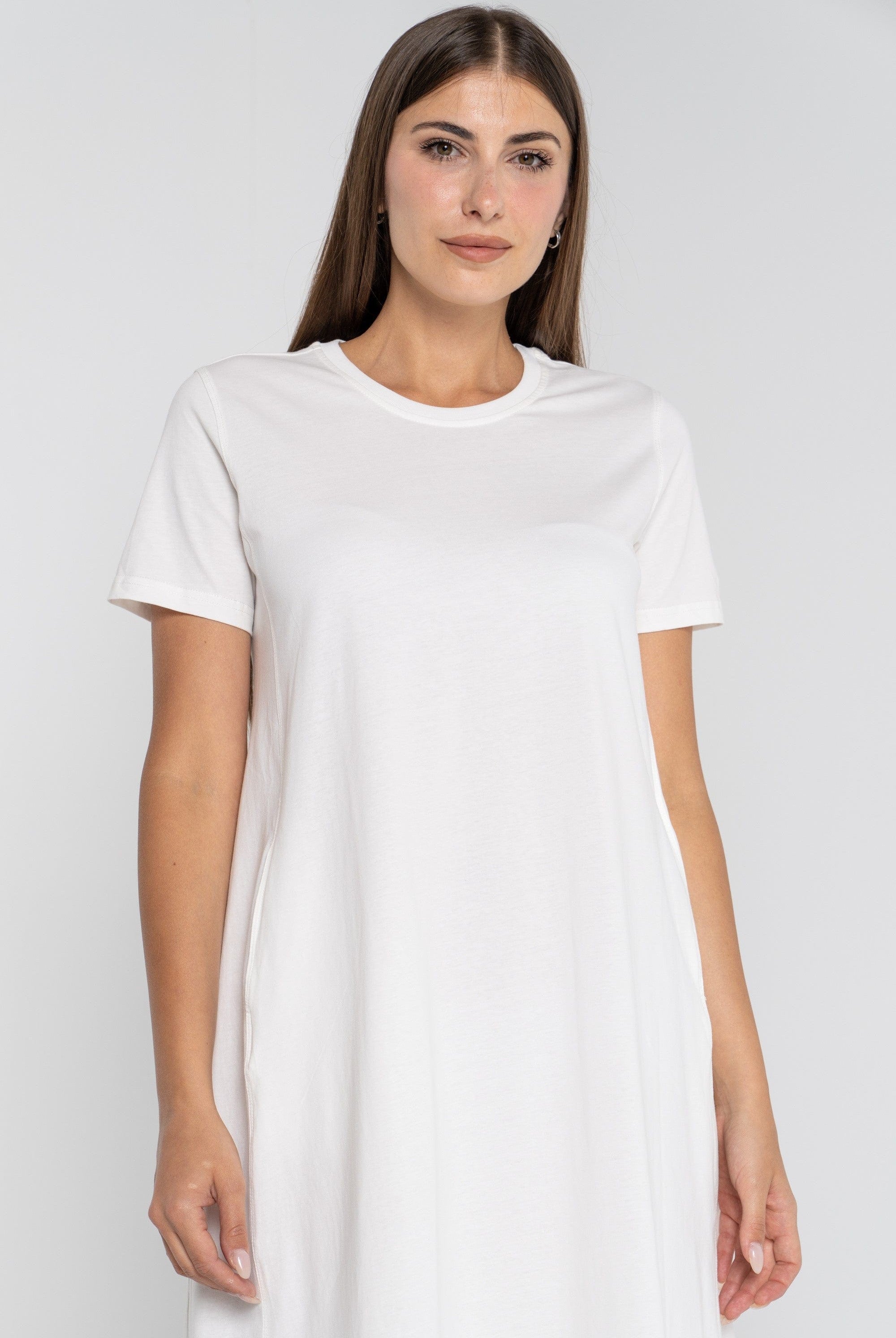 ميكا فستان ميدي سادة بأكمام قصيرة بجيوب