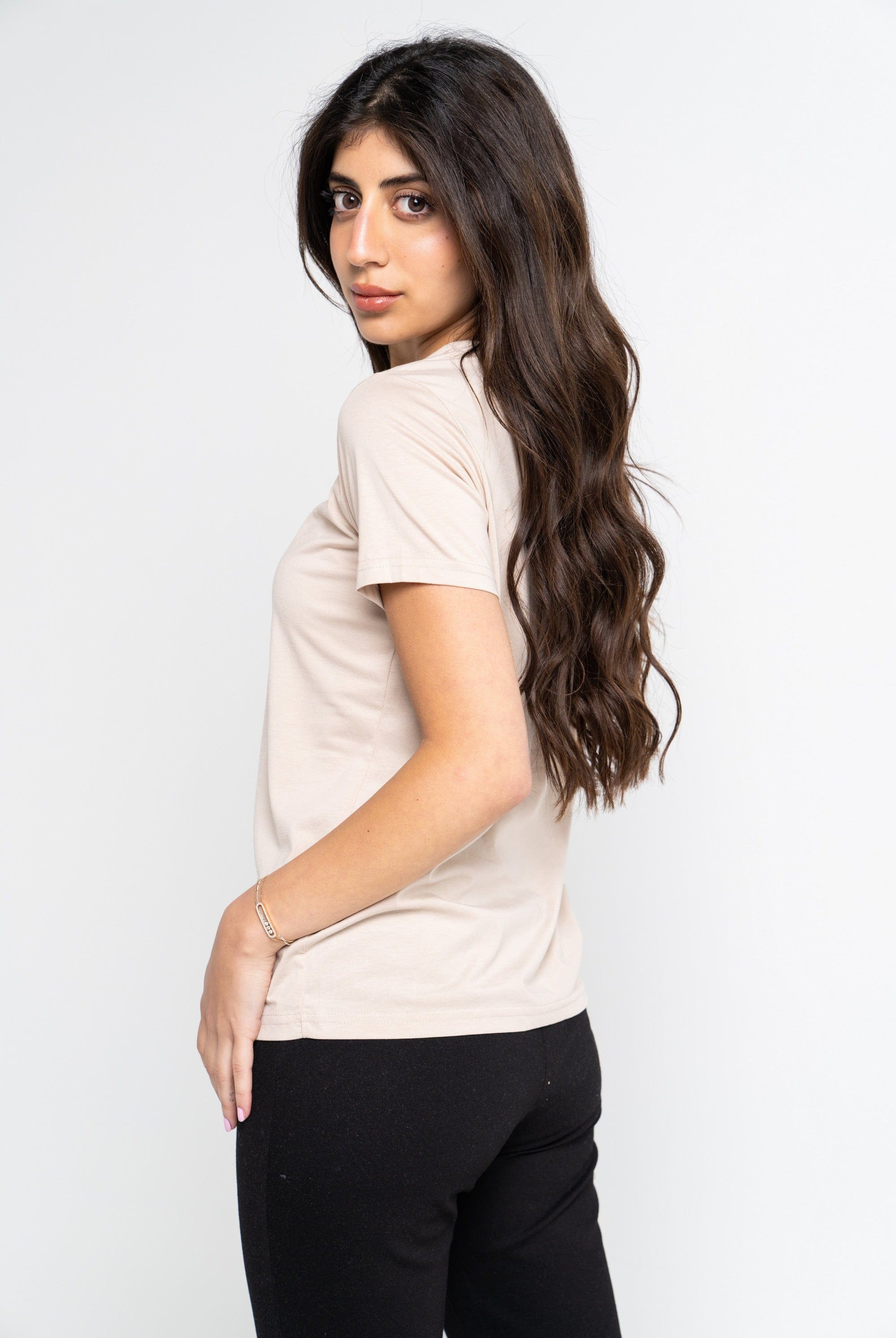 نتشي بلوزة سادة أكمام قصيرة مشجرة