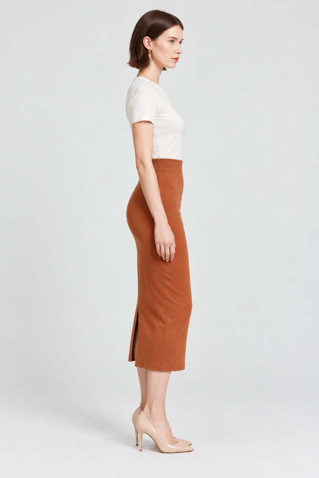 BS8033 brown side - model Maria