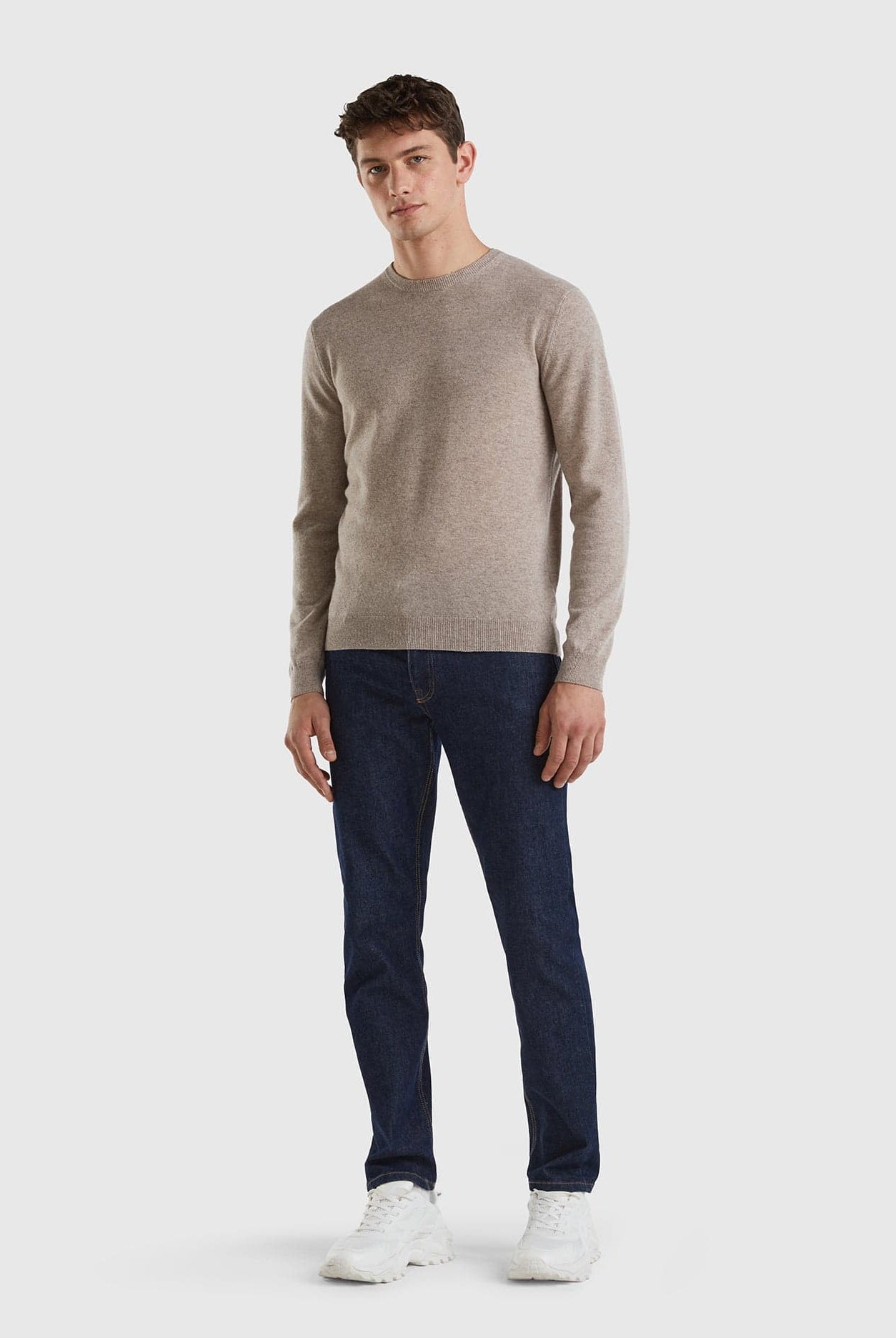 يونايتد كولورز اوف بينيتون بلوفر برقبة دائرية بلون بورجوندي من صوف ميرينو الخالص رجالي