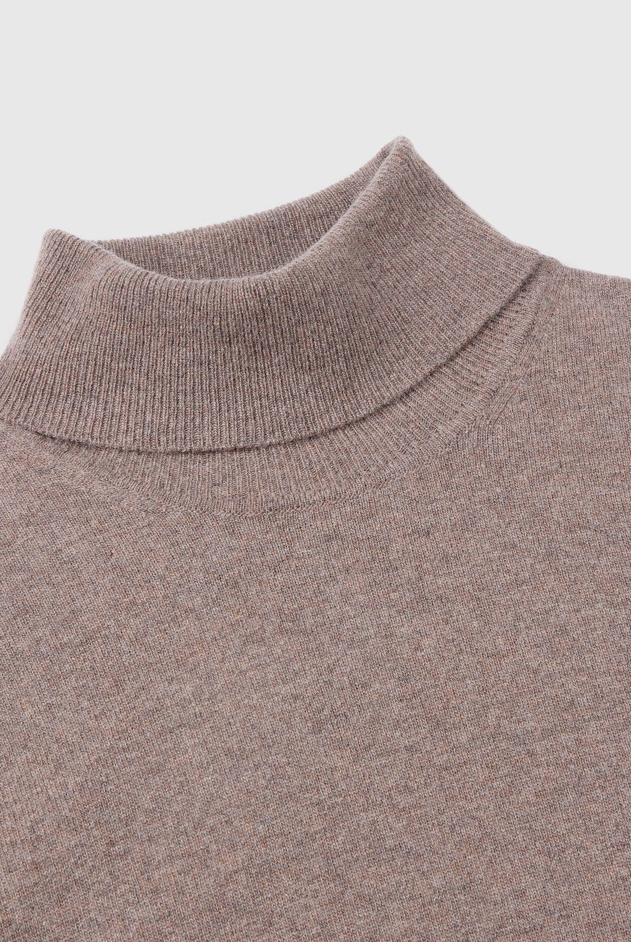 يونايتد كولورز اوف بينيتون بلوفر ذو رقبة عالية أسود من صوف الميرينو الخالص رجالي