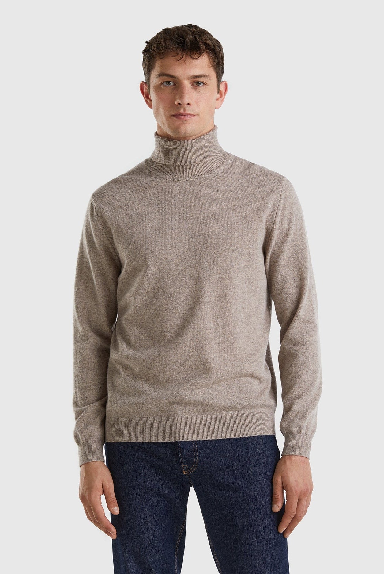 يونايتد كولورز اوف بينيتون بلوفر ذو رقبة عالية أسود من صوف الميرينو الخالص رجالي