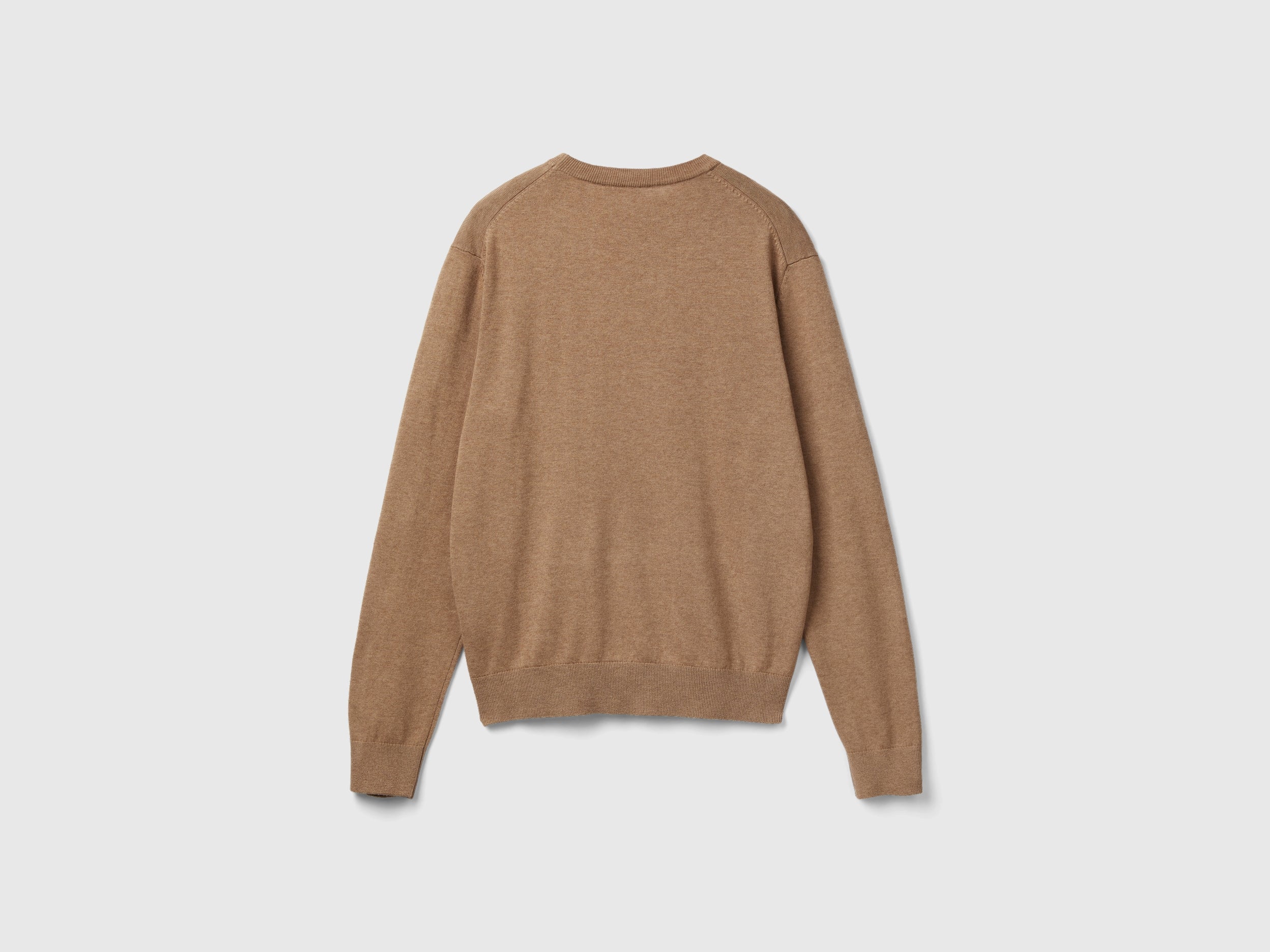 يونايتد كولورز اوف بينيتون سترة من القطن والصوف برقبة دائرية رجالي