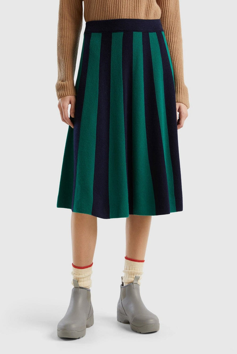 يونايتد كولورز اوف بينيتون تنورة قصيرة مخططه صوف نسائي