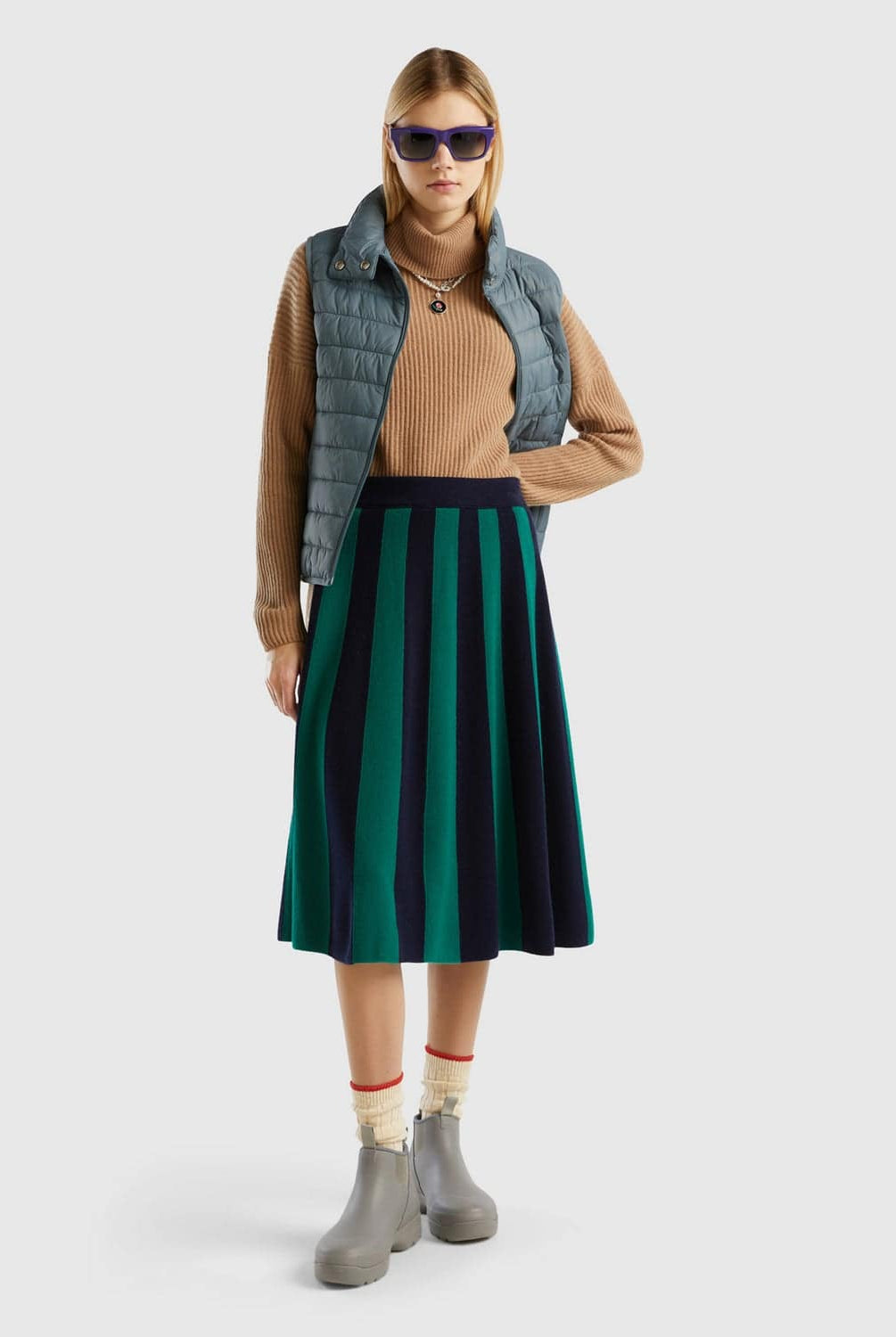 يونايتد كولورز اوف بينيتون تنورة قصيرة مخططه صوف نسائي