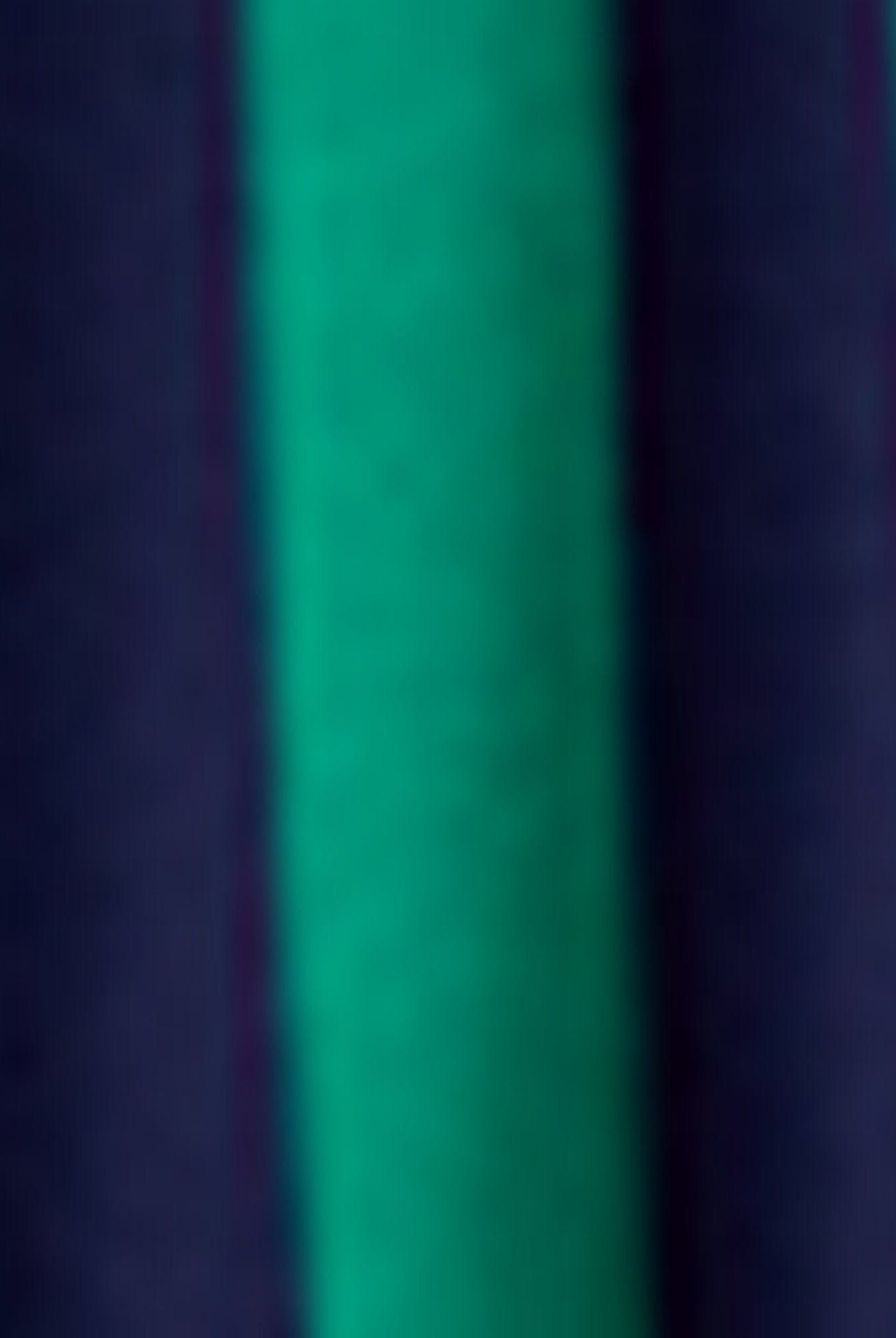 يونايتد كولورز اوف بينيتون تنورة قصيرة مخططه صوف نسائي