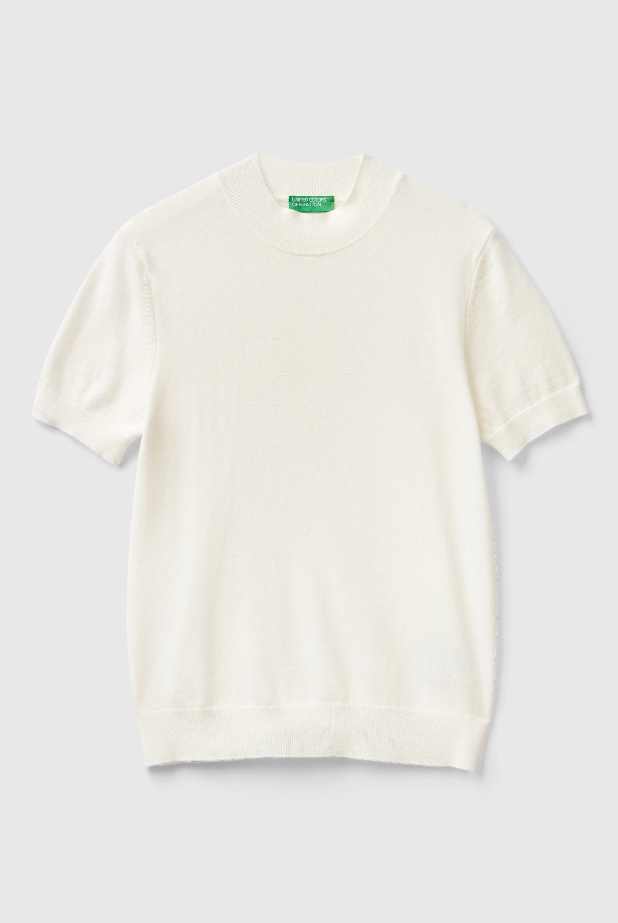 يونايتد كولورز اوف بينيتون سترة بيضاء قصيرة الأكمام من مزيج الكشمير