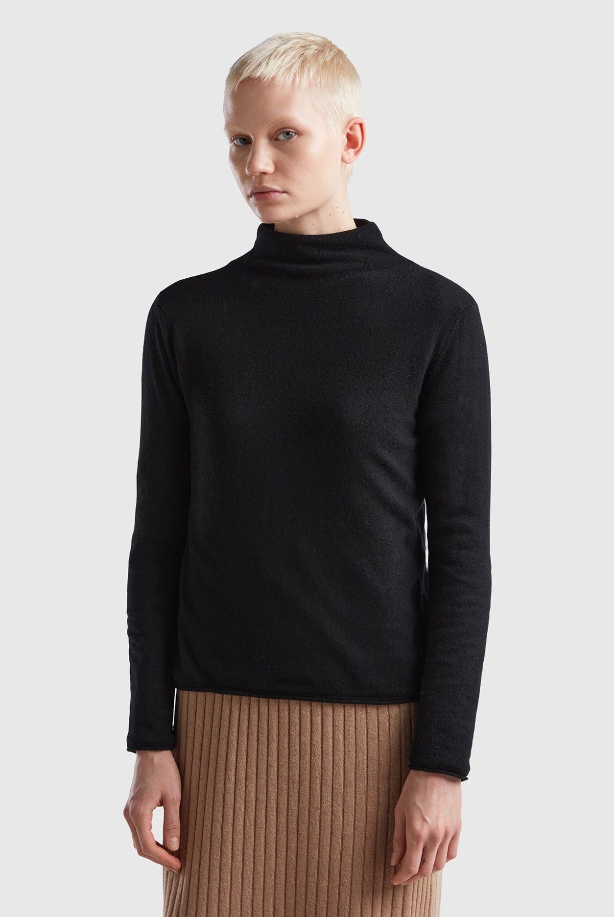 يونايتد كولورز اوف بينيتون بلوفر صوف الكشمير الممزوج نسائي