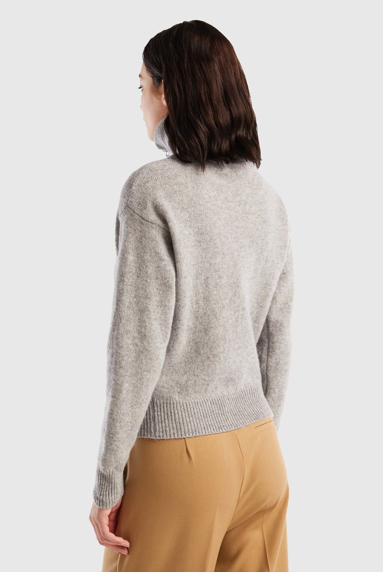 يونايتد كولورز اوف بينيتون بلوفر سادة بسحاب كم طويل نسائي