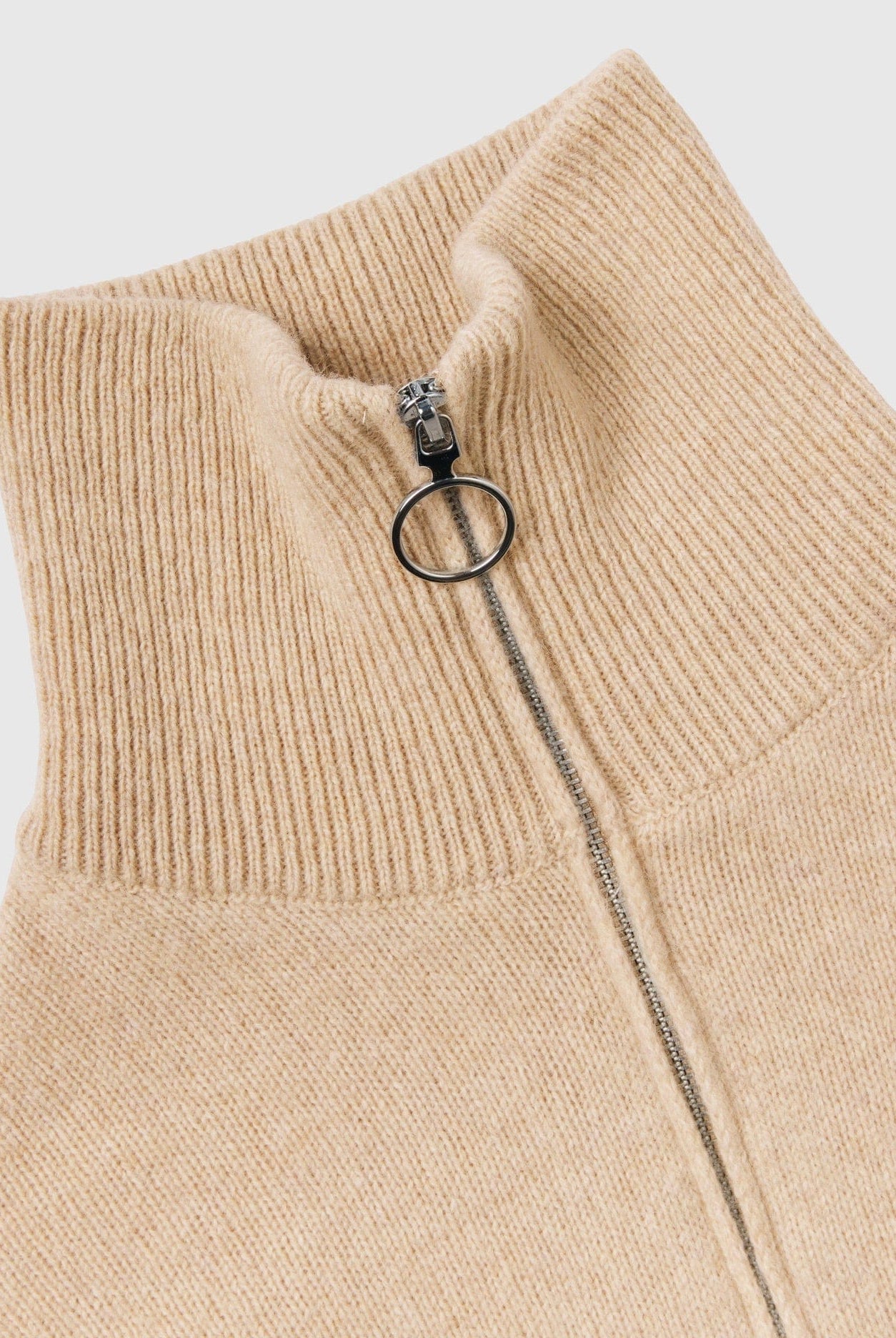 يونايتد كولورز اوف بينيتون بلوفر سادة بسحاب كم طويل نسائي