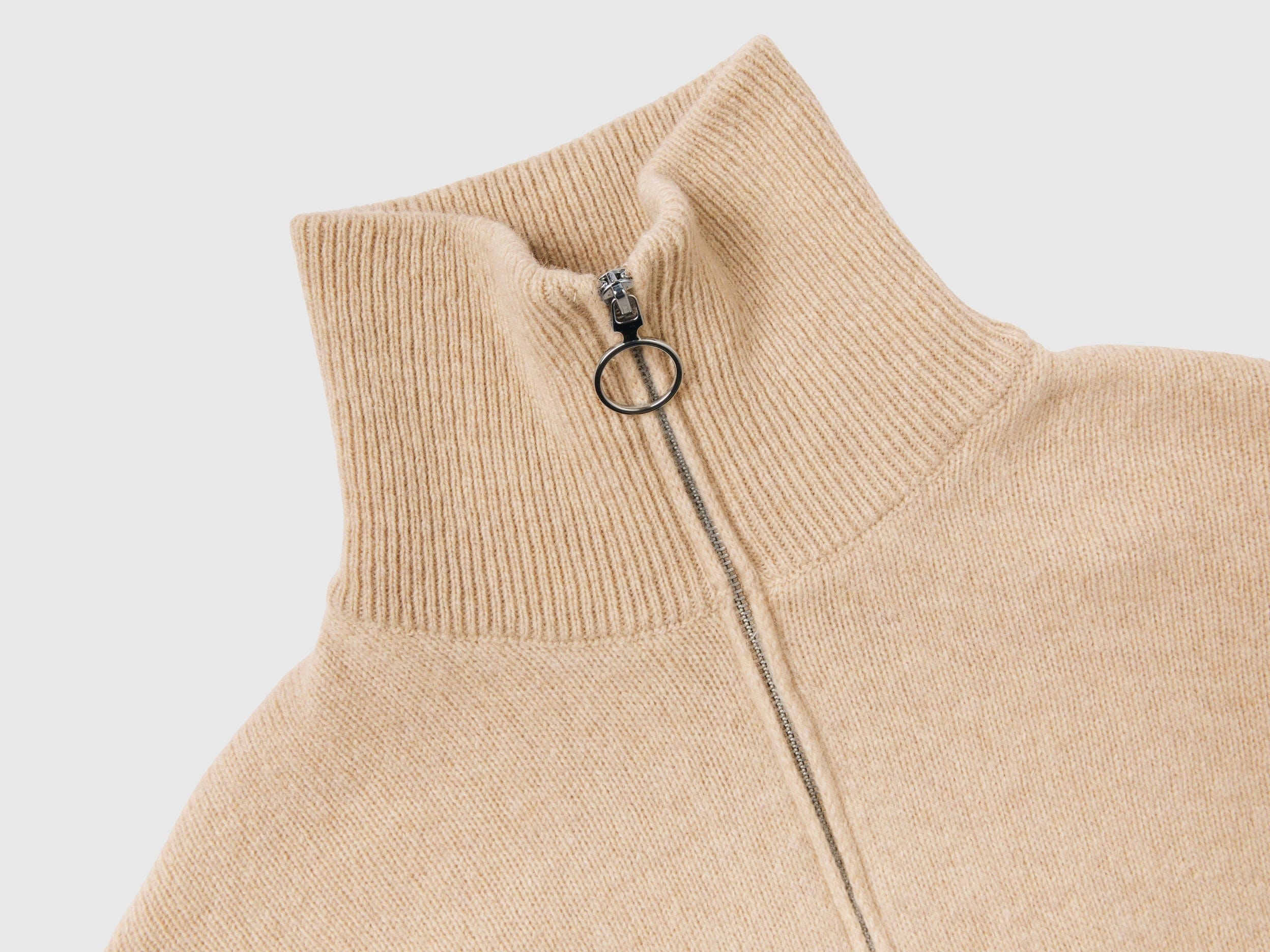 يونايتد كولورز اوف بينيتون بلوفر سادة بسحاب كم طويل نسائي