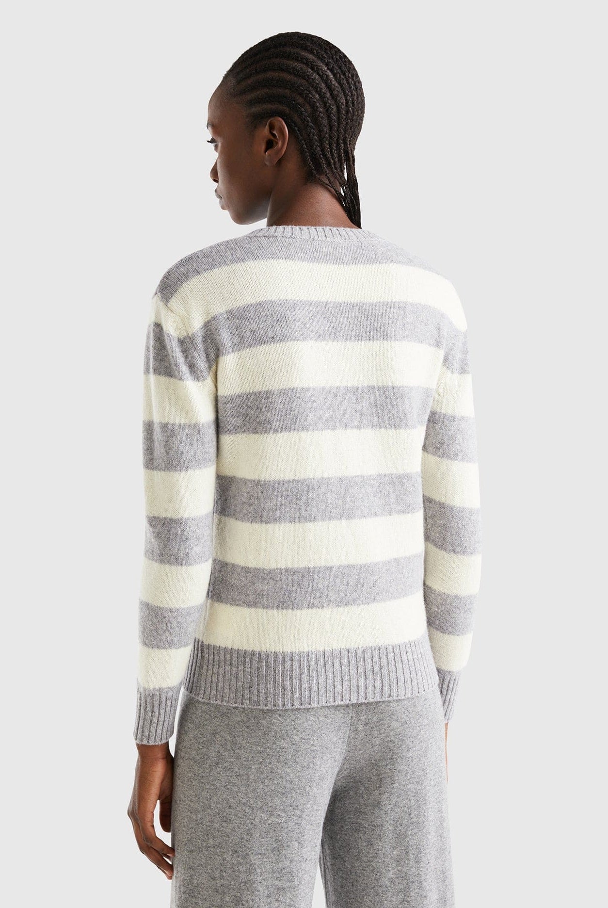 يونايتد كولورز اوف بينيتون سترة مخططة من صوف شتلاند الخالص