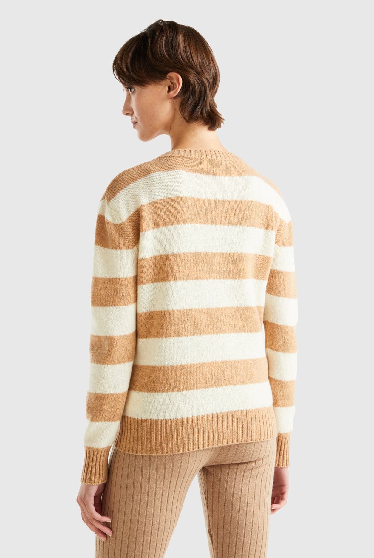 يونايتد كولورز اوف بينيتون سترة مخططة من صوف شتلاند الخالص