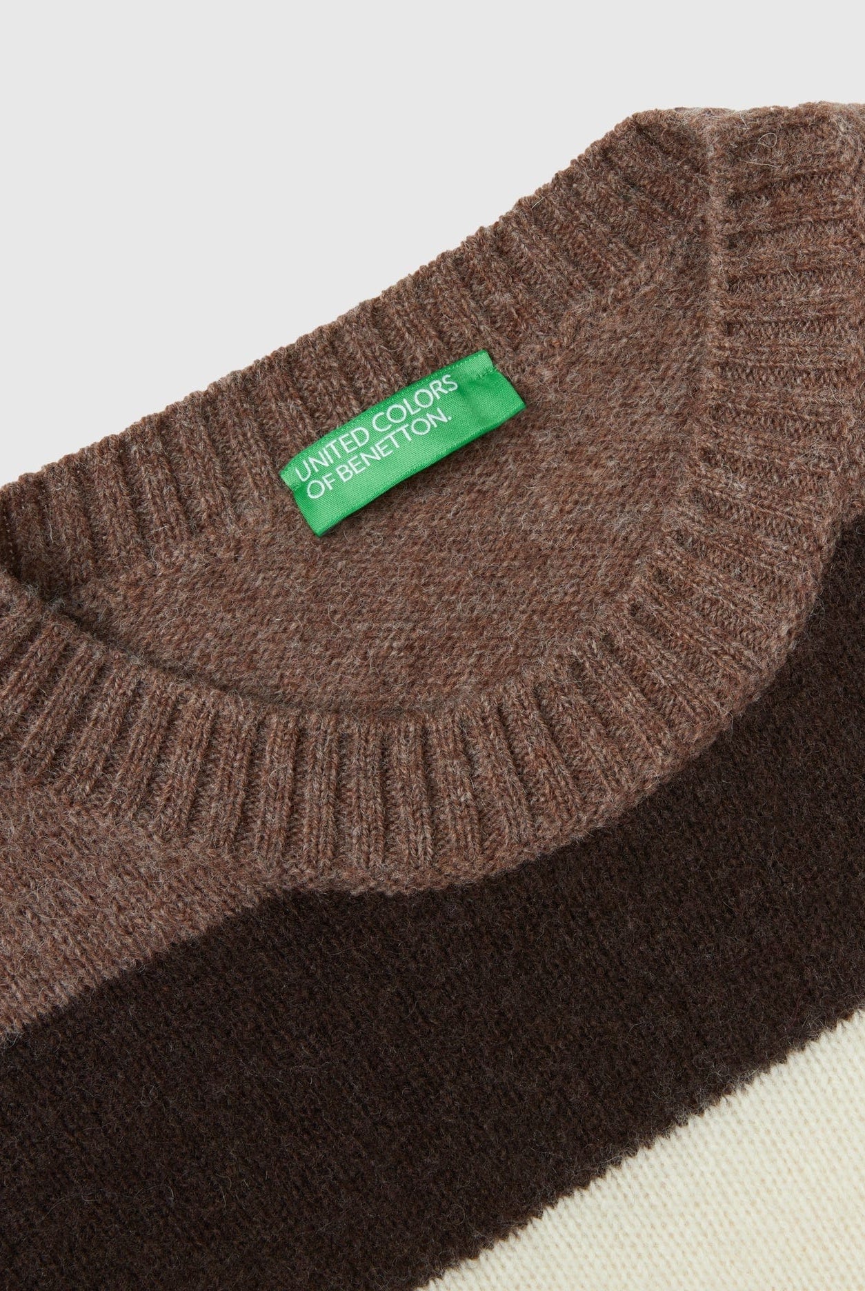 يونايتد كولورز اوف بينيتون بلوفر مخطط من الصوف الخالص كم طويل رجالي