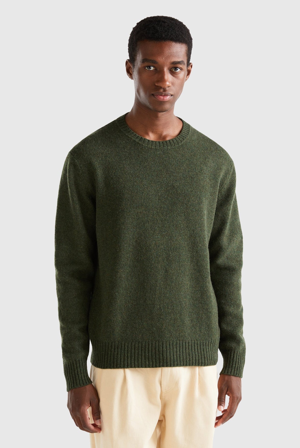 يونايتد كولورز اوف بينيتون بلوفر من صوف كم طويل سادة رجالي