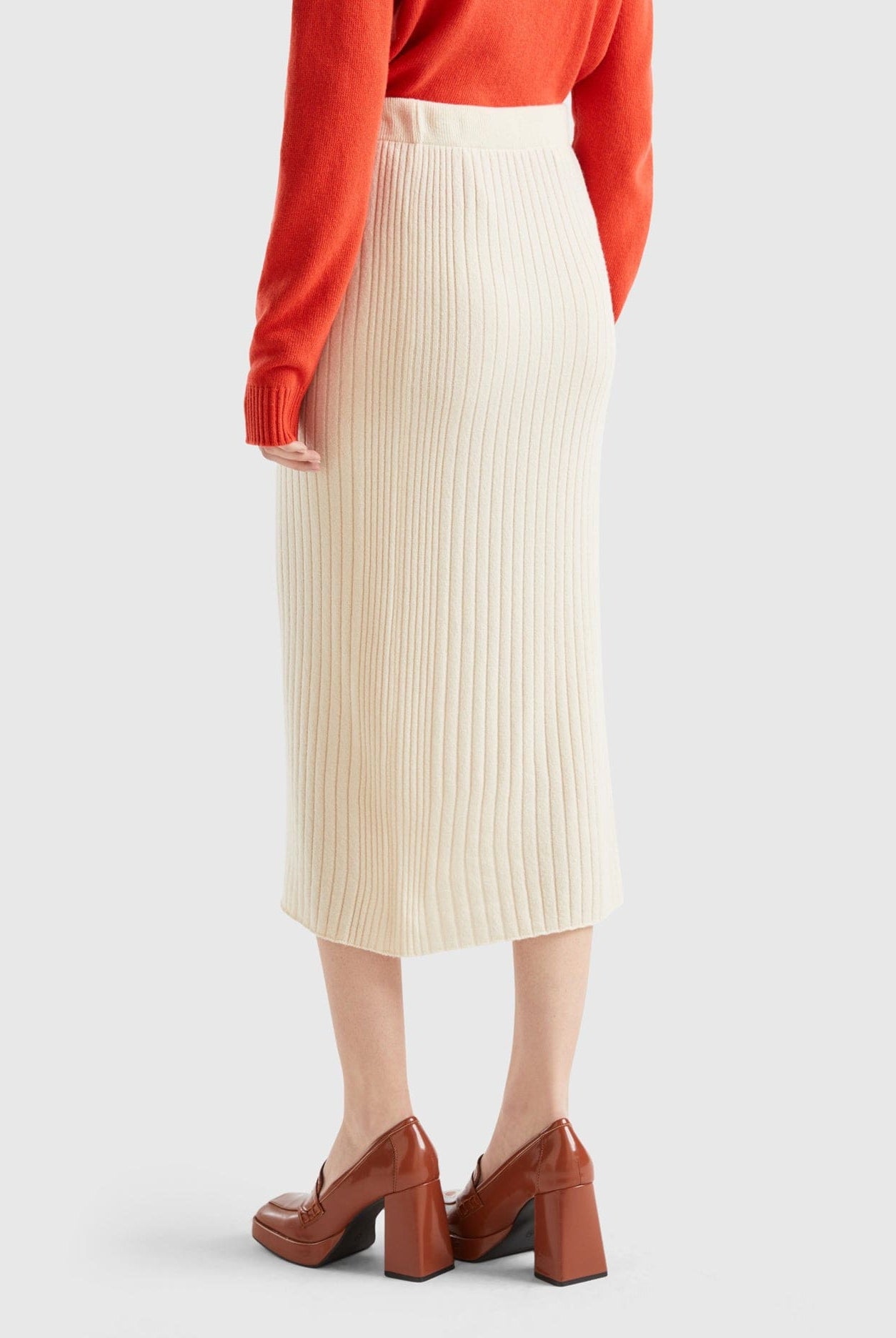 يونايتد كولورز اوف بينيتون تنورة ميدي نسائية مضلعة