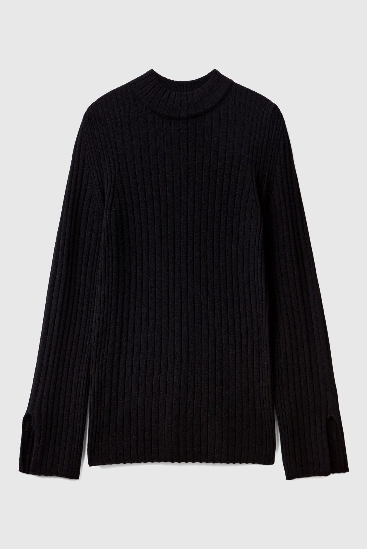 يونايتد كولورز اوف بينيتون سويتر بياقة عالية مع فتحات