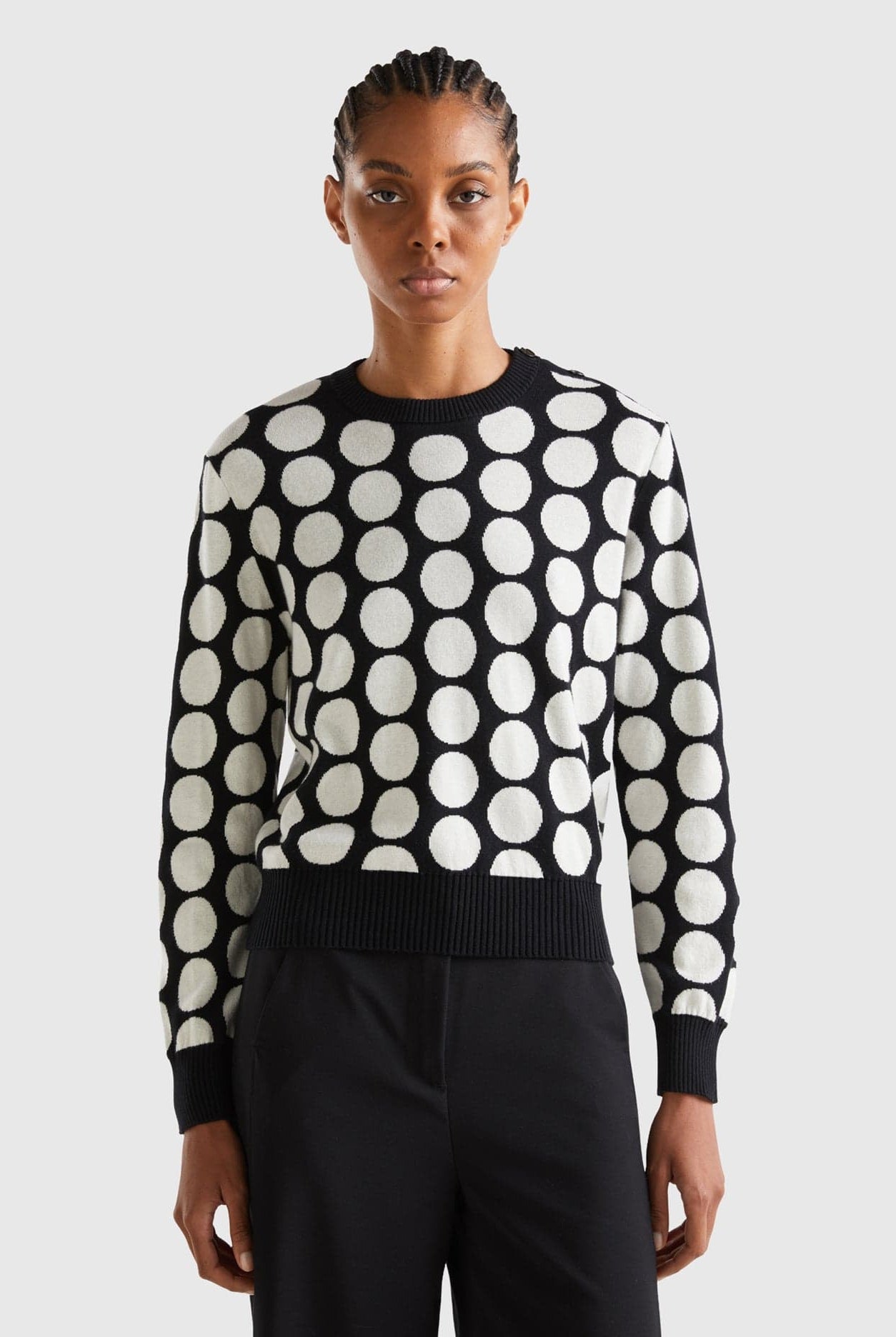 يونايتد كولورز اوف بينيتون سويتر ملون بنقوش نقاط في قطن تريكو