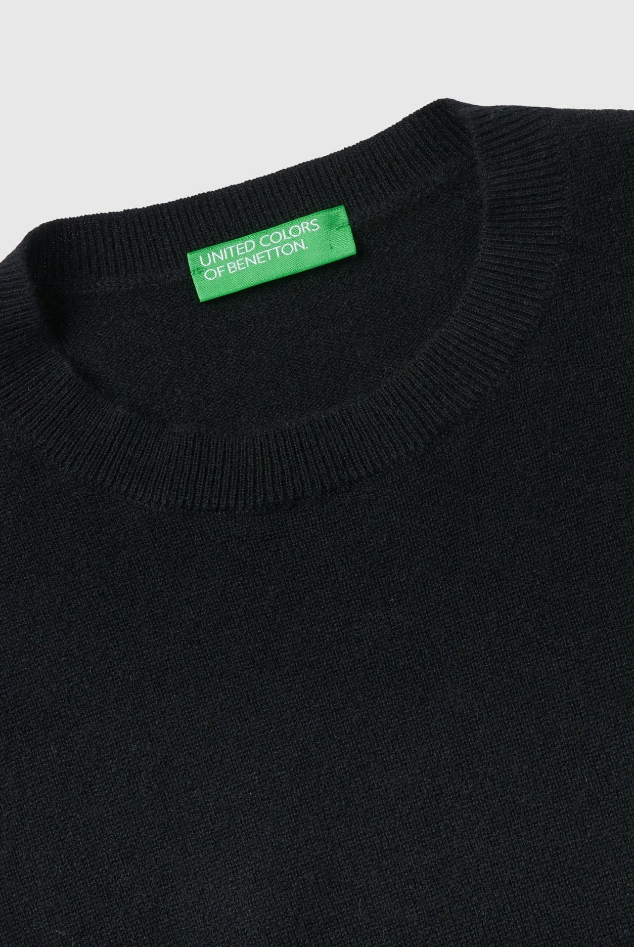 يونايتد كولورز اوف بينيتون بلوفر رمادي داكن من الكشمير الخالص نسائي