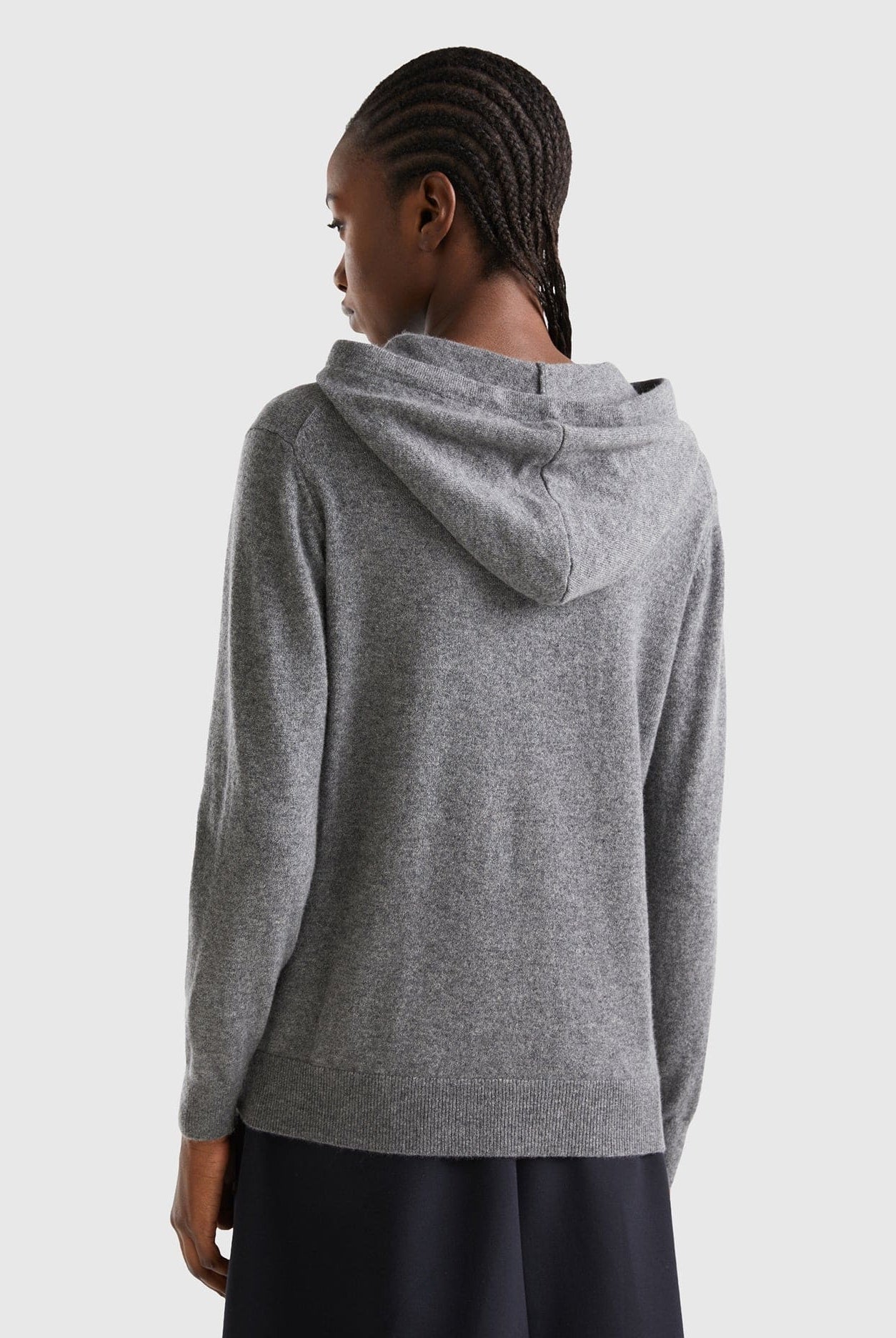 يونايتد كولورز اوف بينيتون سترة رمادية داكنة بغطاء للرأس