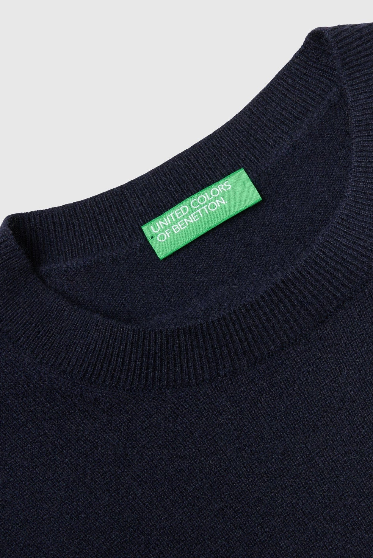 يونايتد كولورز اوف بينيتون بلوفر رمادي داكن من الكشمير الخالص