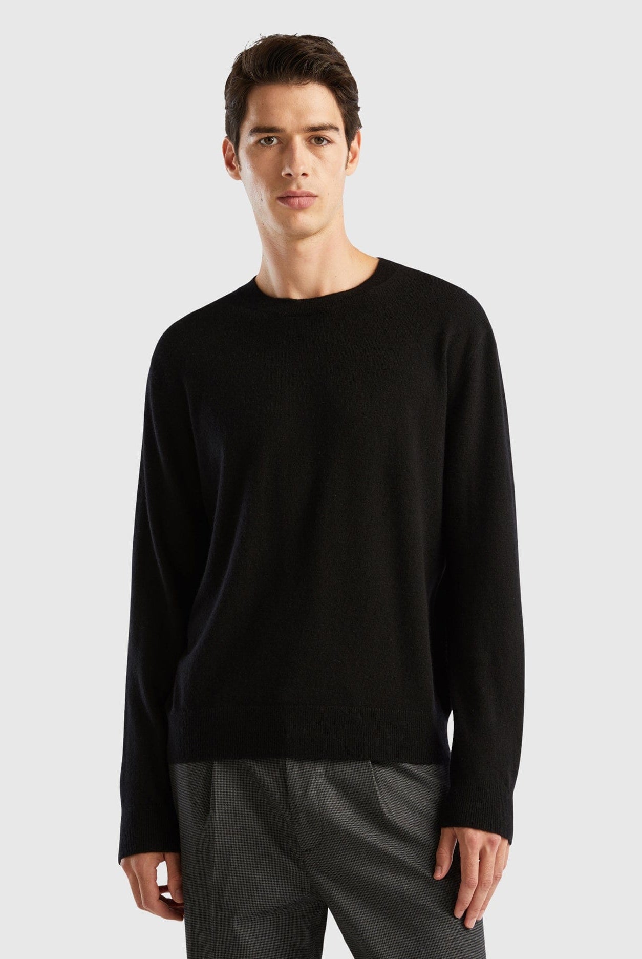 يونايتد كولورز اوف بينيتون بلوفر رمادي داكن من الكشمير الخالص