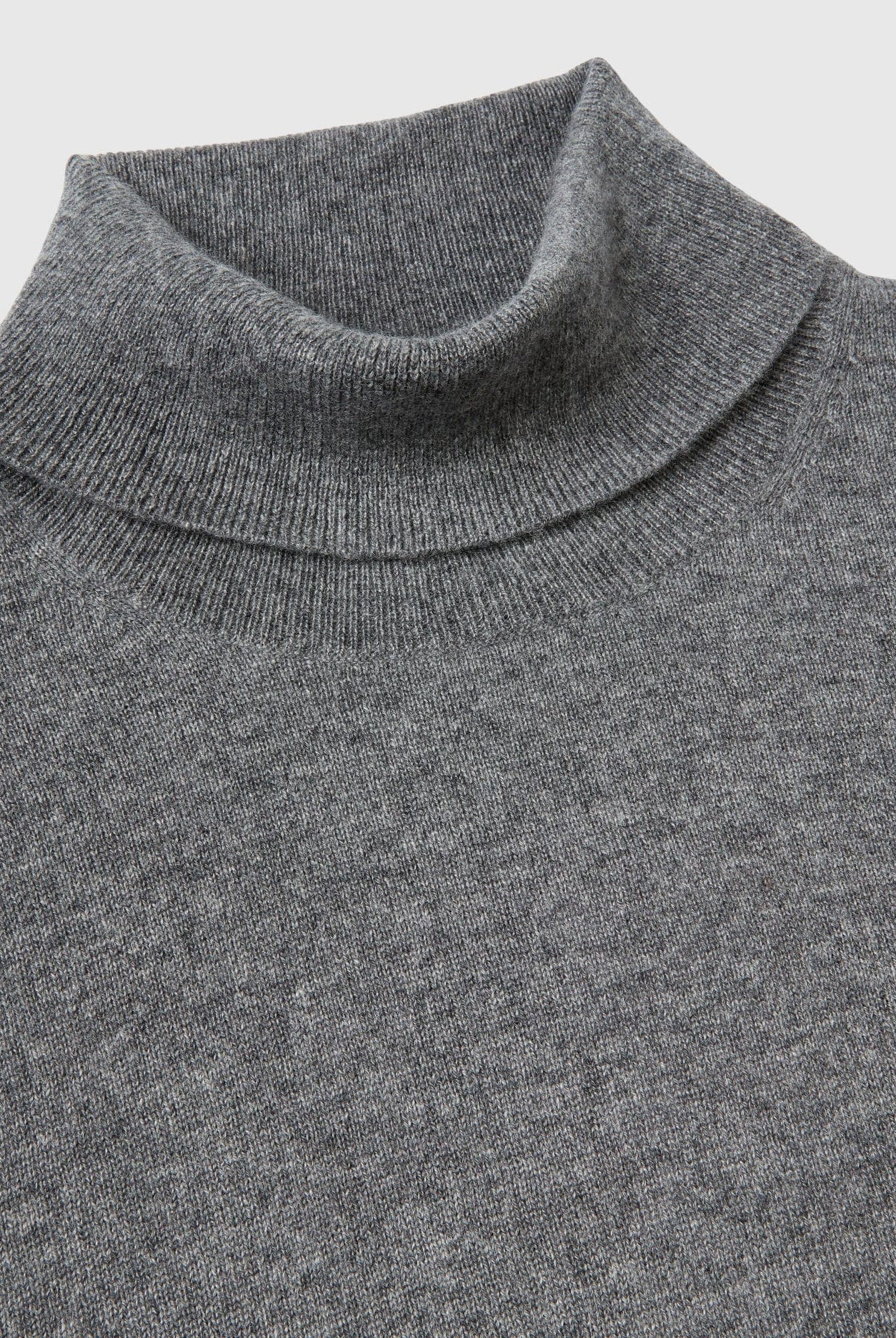 يونايتد كولورز اوف بينيتون بلوفر برقبة عالية رمادي داكن من الكشمير الخالص