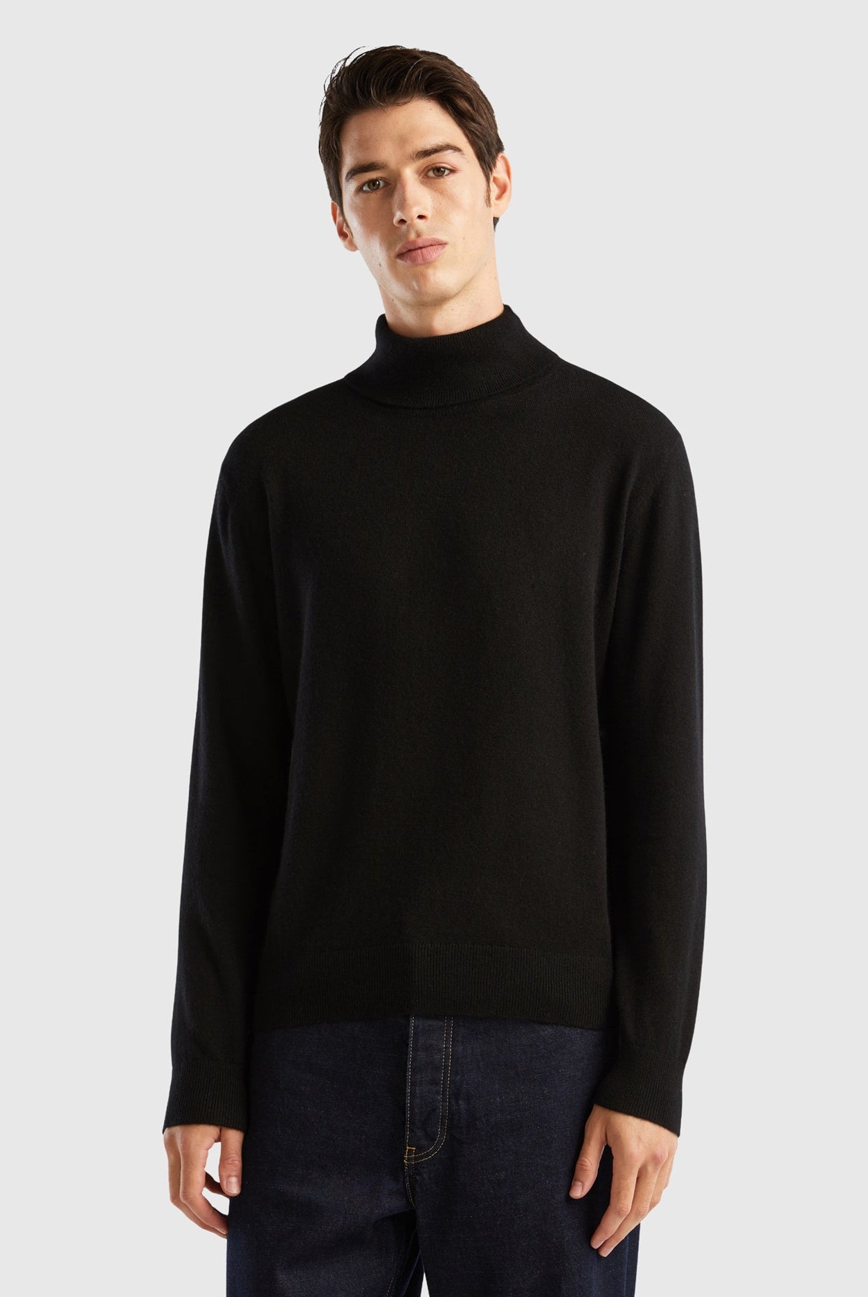 يونايتد كولورز اوف بينيتون بلوفر برقبة عالية رمادي داكن من الكشمير الخالص