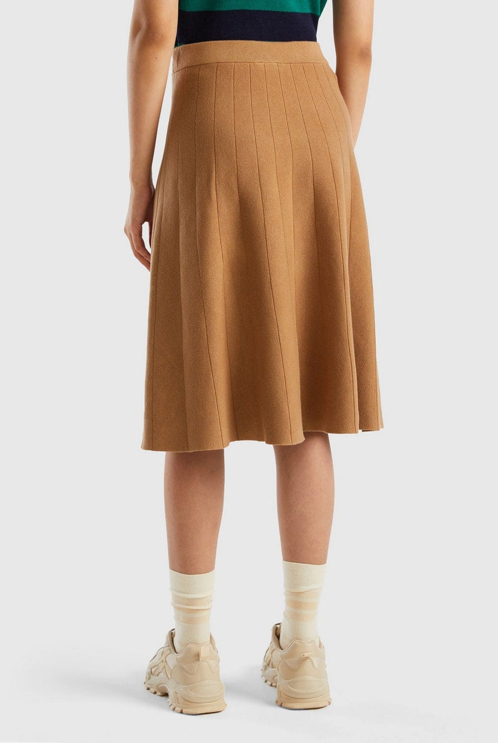 يونايتد كولورز اوف بينيتون تنورة ميدي بتصميم نسائي