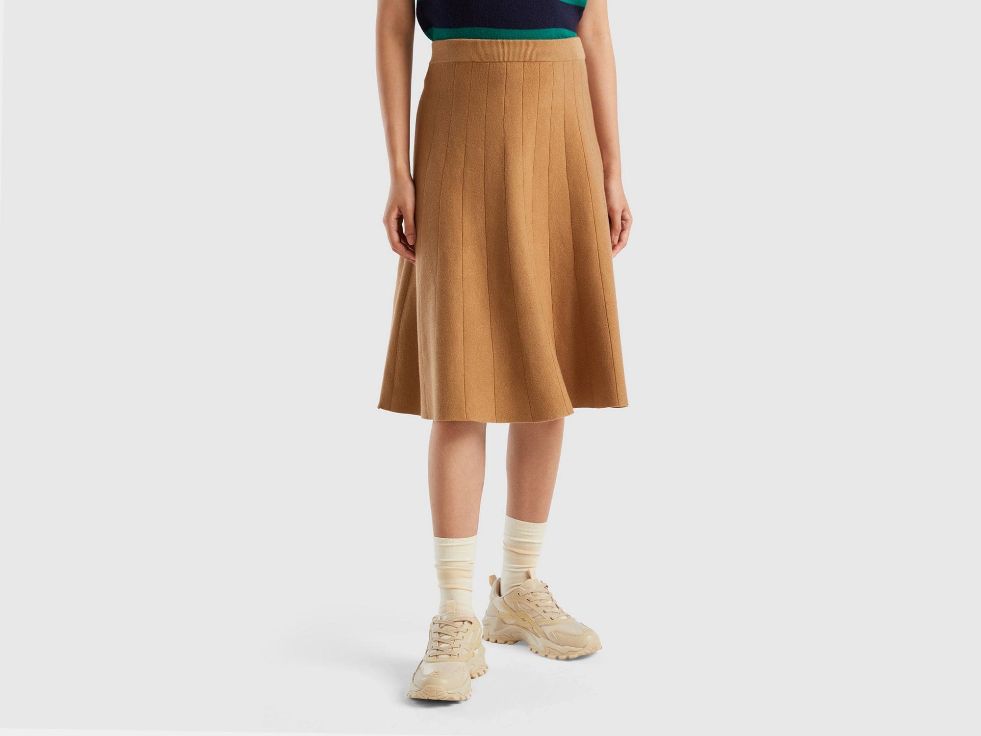 ูููุงูุชุฏ ููููุฑุฒ ุงูู ุจูููุชูู ุชููุฑุฉ ู
ูุฏู ุจุชุตู
ูู
ูุณุงุฆู