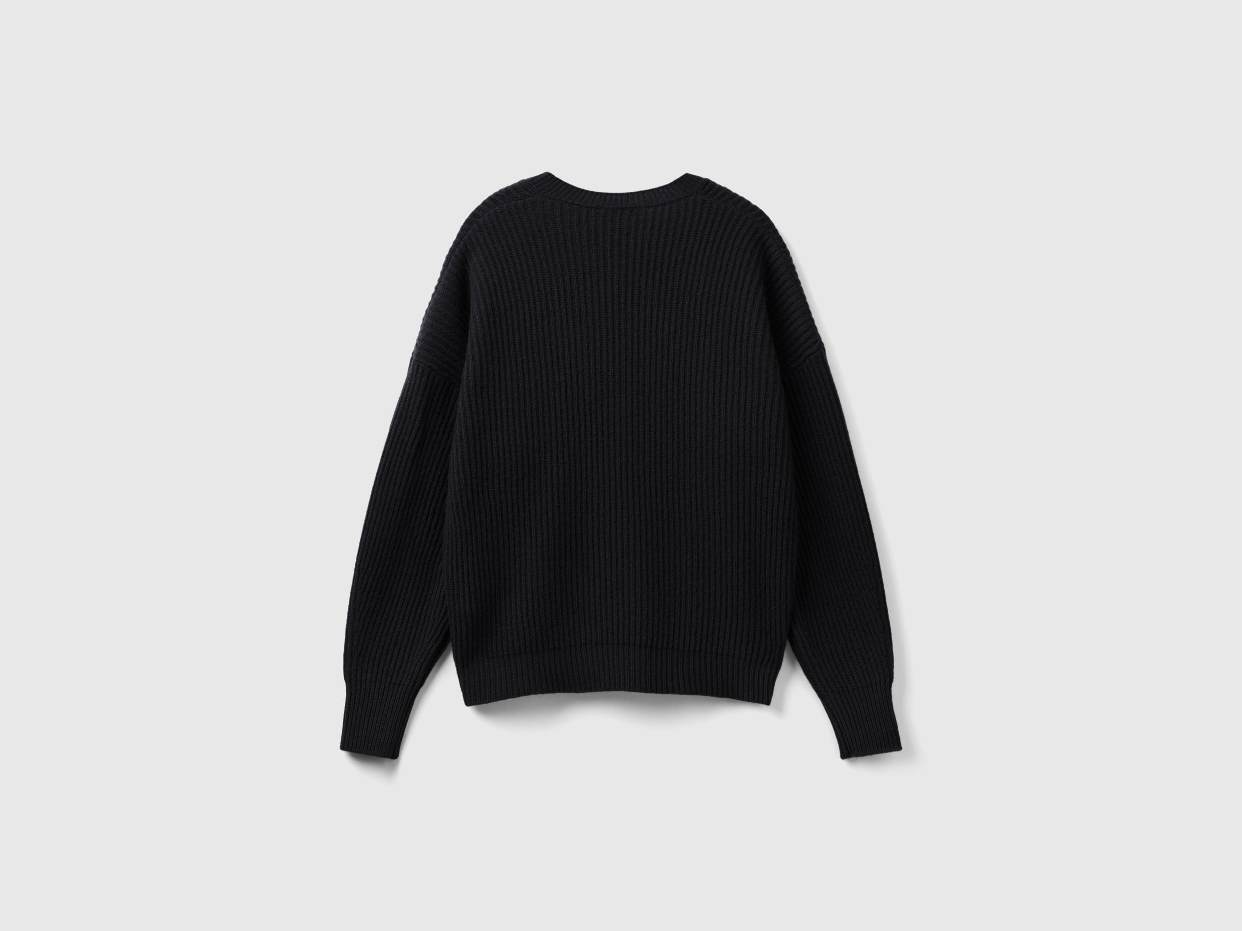 يونايتد كولورز اوف بينيتون بلوفر صوف ممزوج بتصميم مربع وياقة على شكل V نسائي