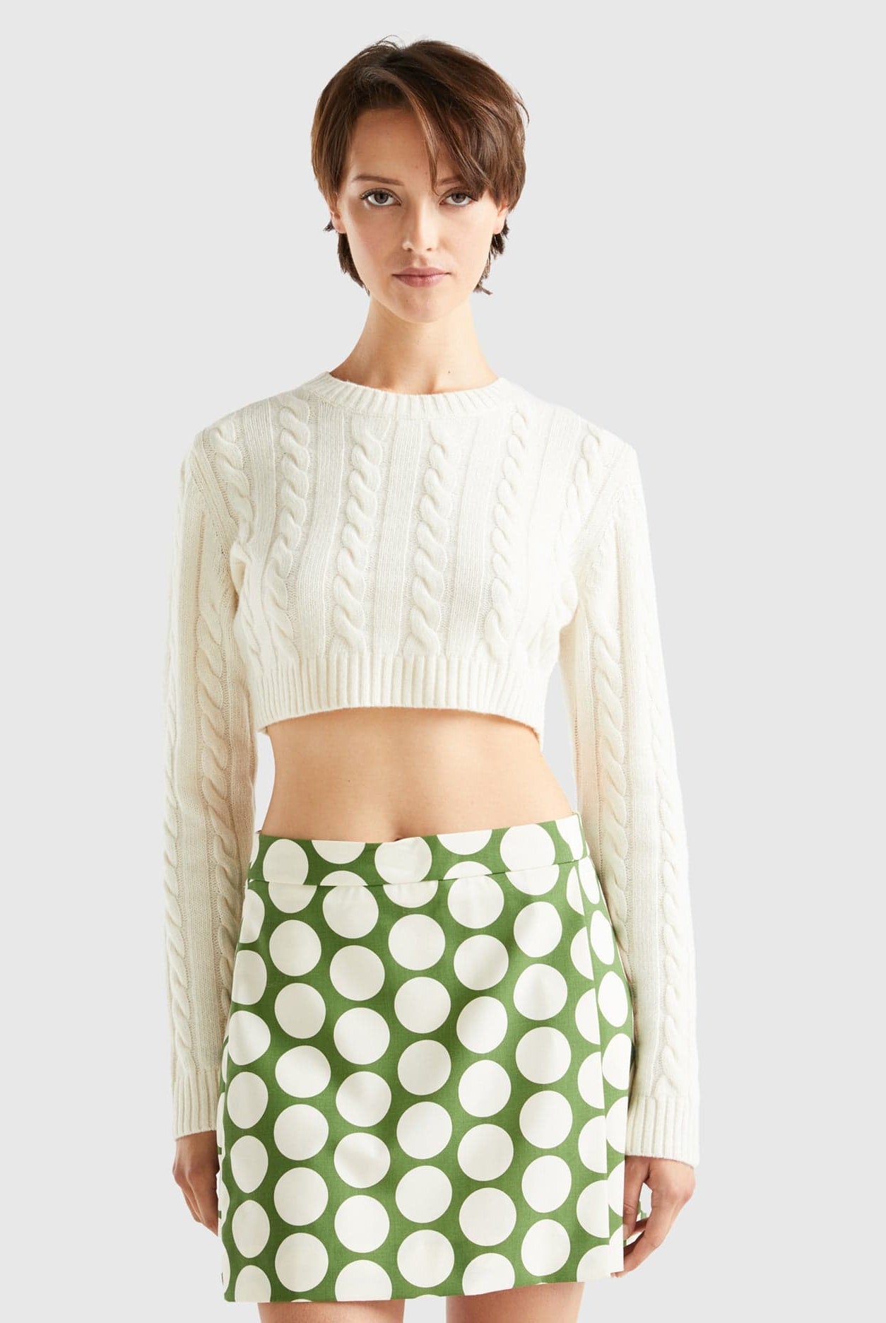 يونايتد كولورز اوف بينيتون بلوفر صوف مقصوص كم طويل نسائي