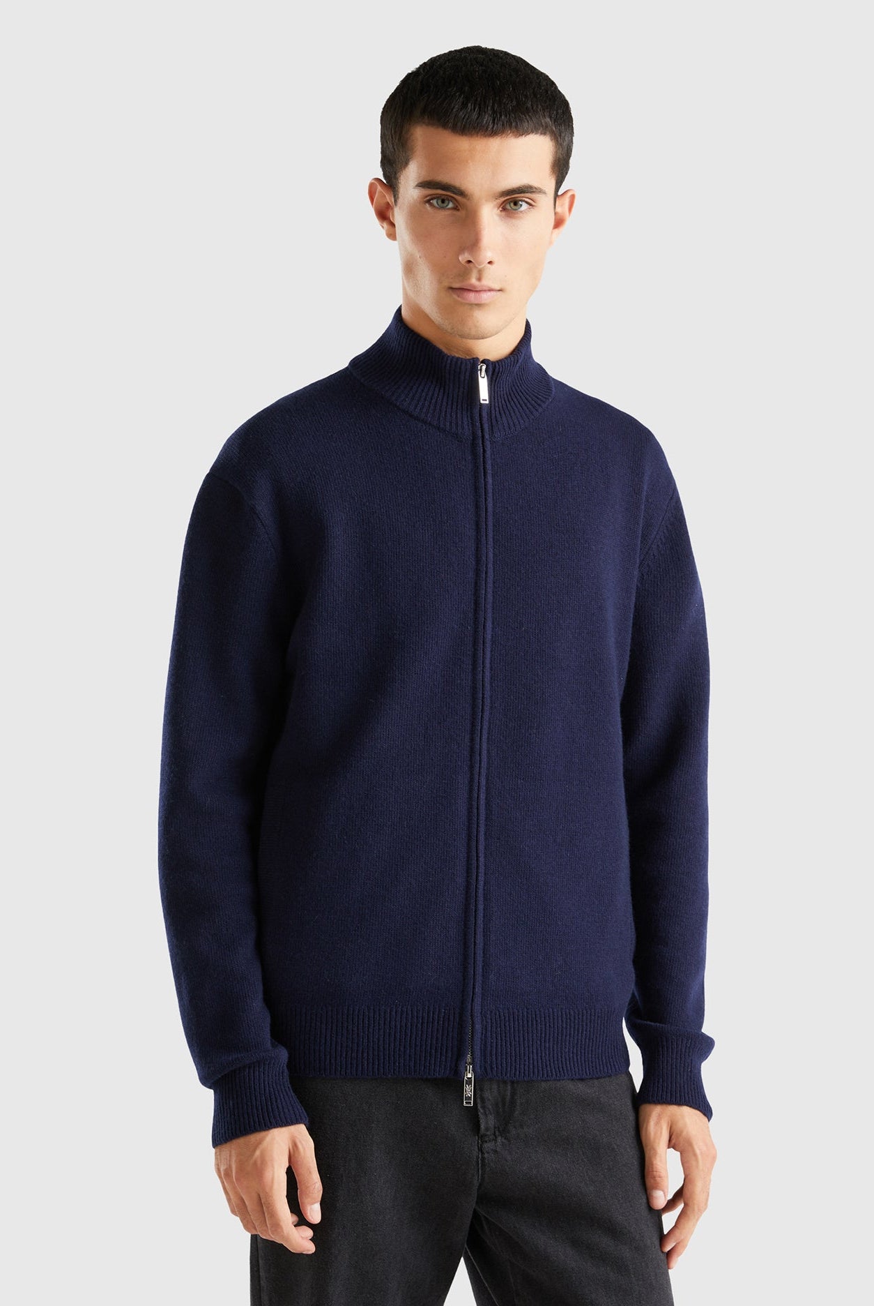 يونايتد كولورز اوف بينيتون بلوفر صوف بسحاب سادة كم طويل رجالي