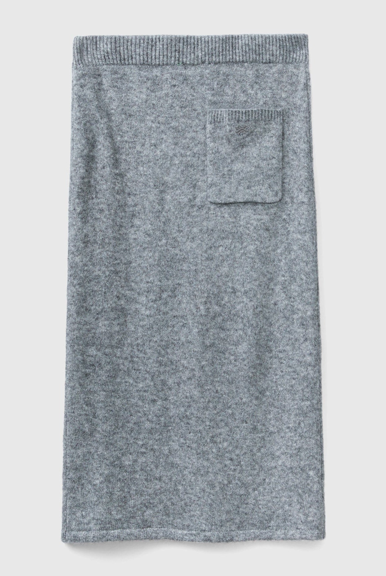 يونايتد كولورز اوف بينيتون تنورة ميدي محبوكة بشعار نسائي