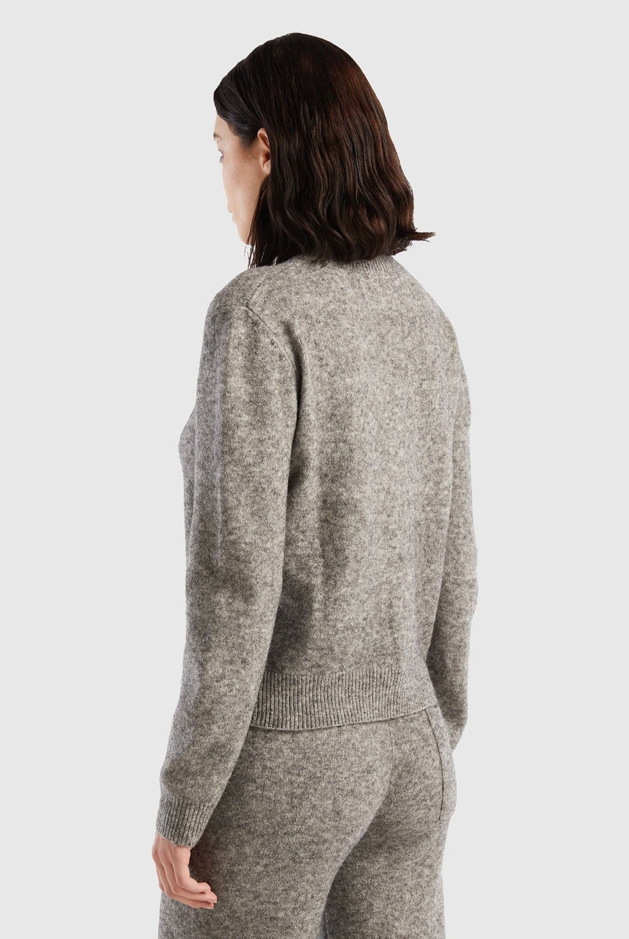 يونايتد كولورز اوف بينيتون كنزة صوف مرتفعة