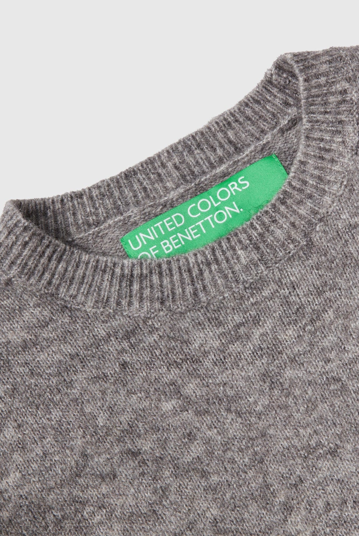 يونايتد كولورز اوف بينيتون كنزة صوف مرتفعة