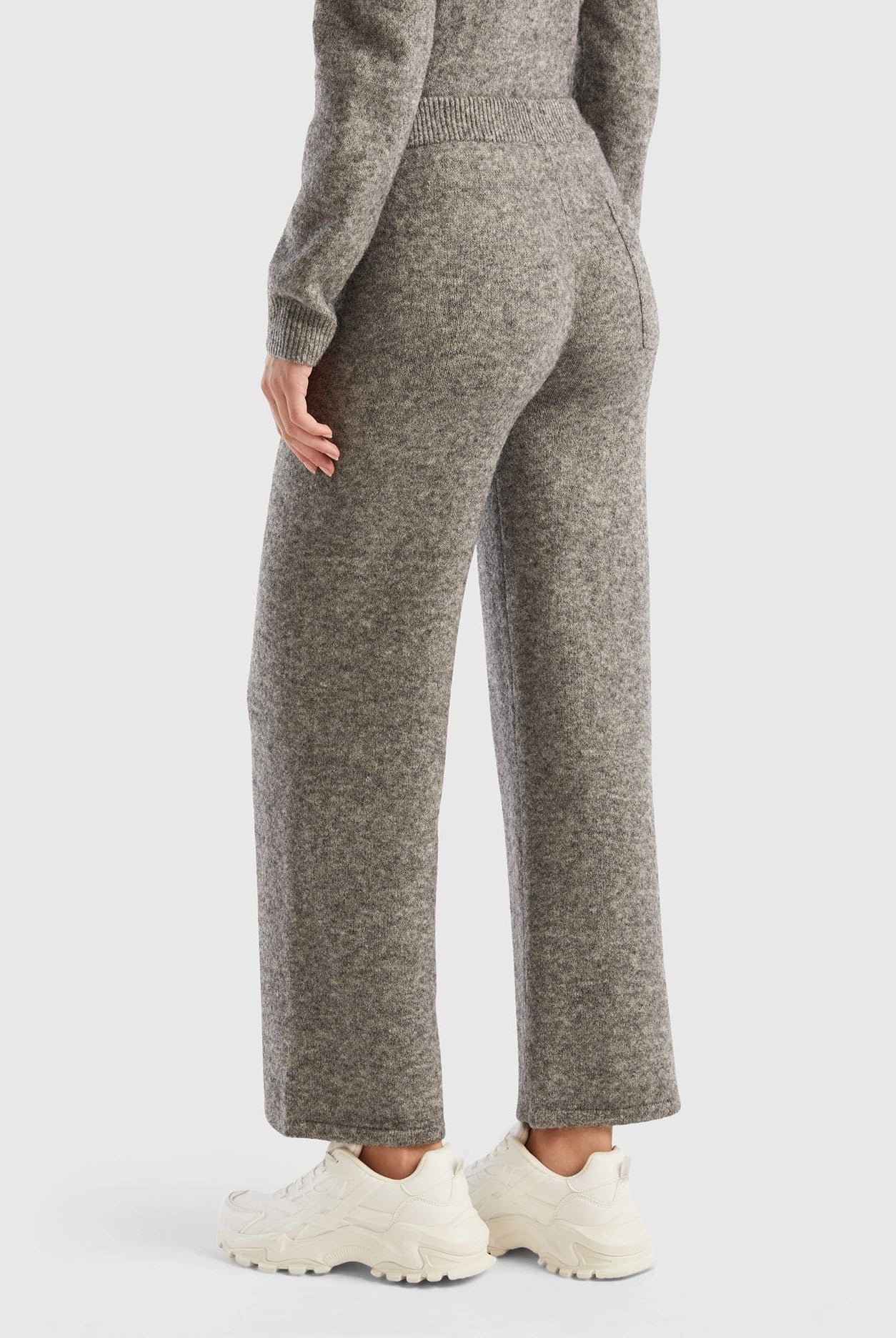 يونايتد كولورز اوف بينيتون بنطلون محبوك من مزيج الصوف