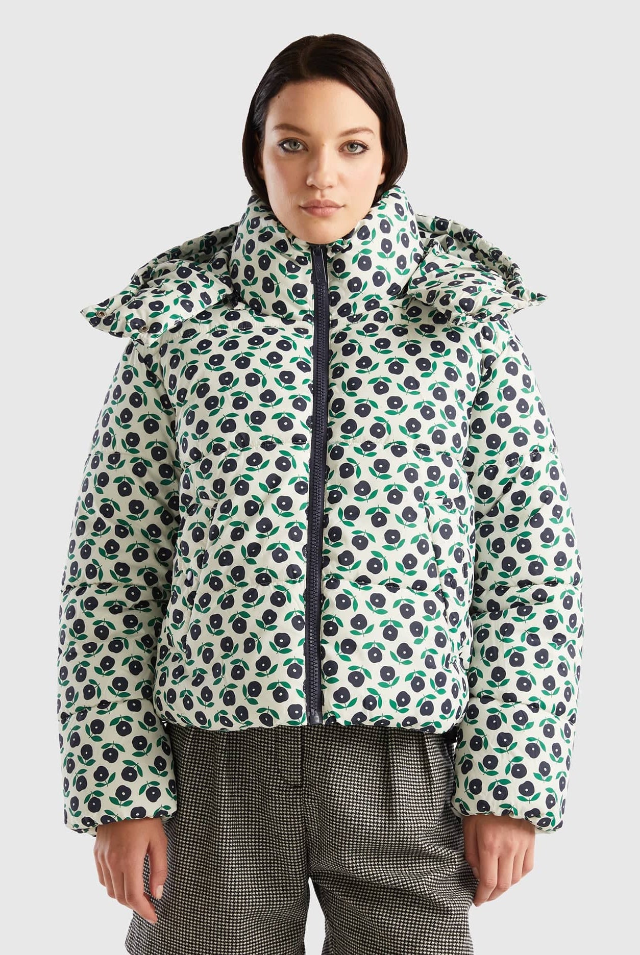 يونايتد كولورز اوف بينيتون معطف بوفا مزين بنقشة زهور