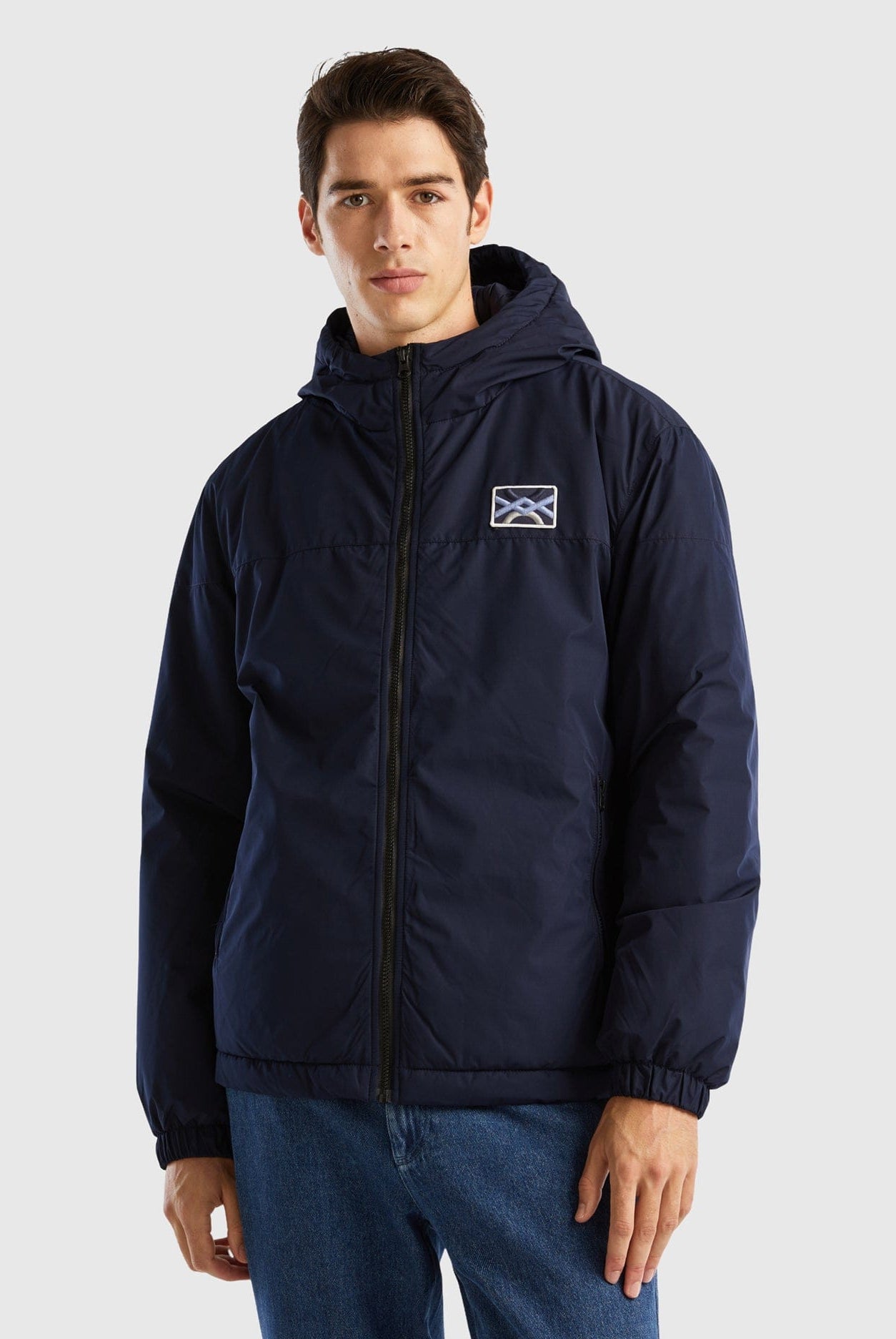 يونايتد كولورز اوف بينيتون جاكيت مقاوم للمطر بغطاء للرأس