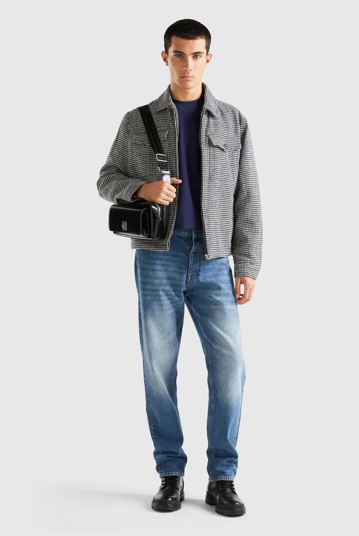 يونايتد كولورز اوف بينيتون سترة رجالي منقوشة ببطانة وجيوب