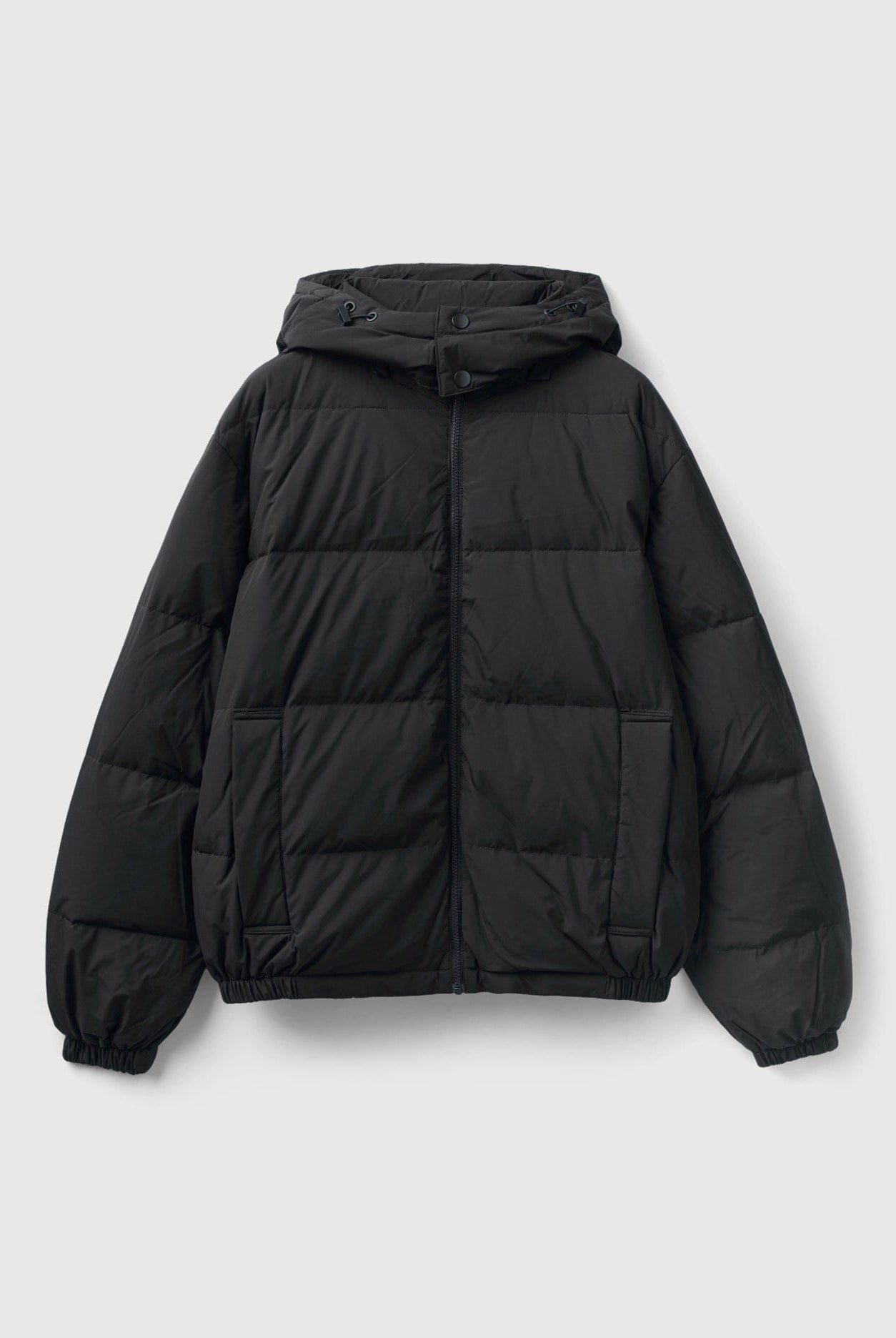 يونايتد كولورز اوف بينيتون سترة رجالي مبطنة بغطاء رأس قابل للإزالة