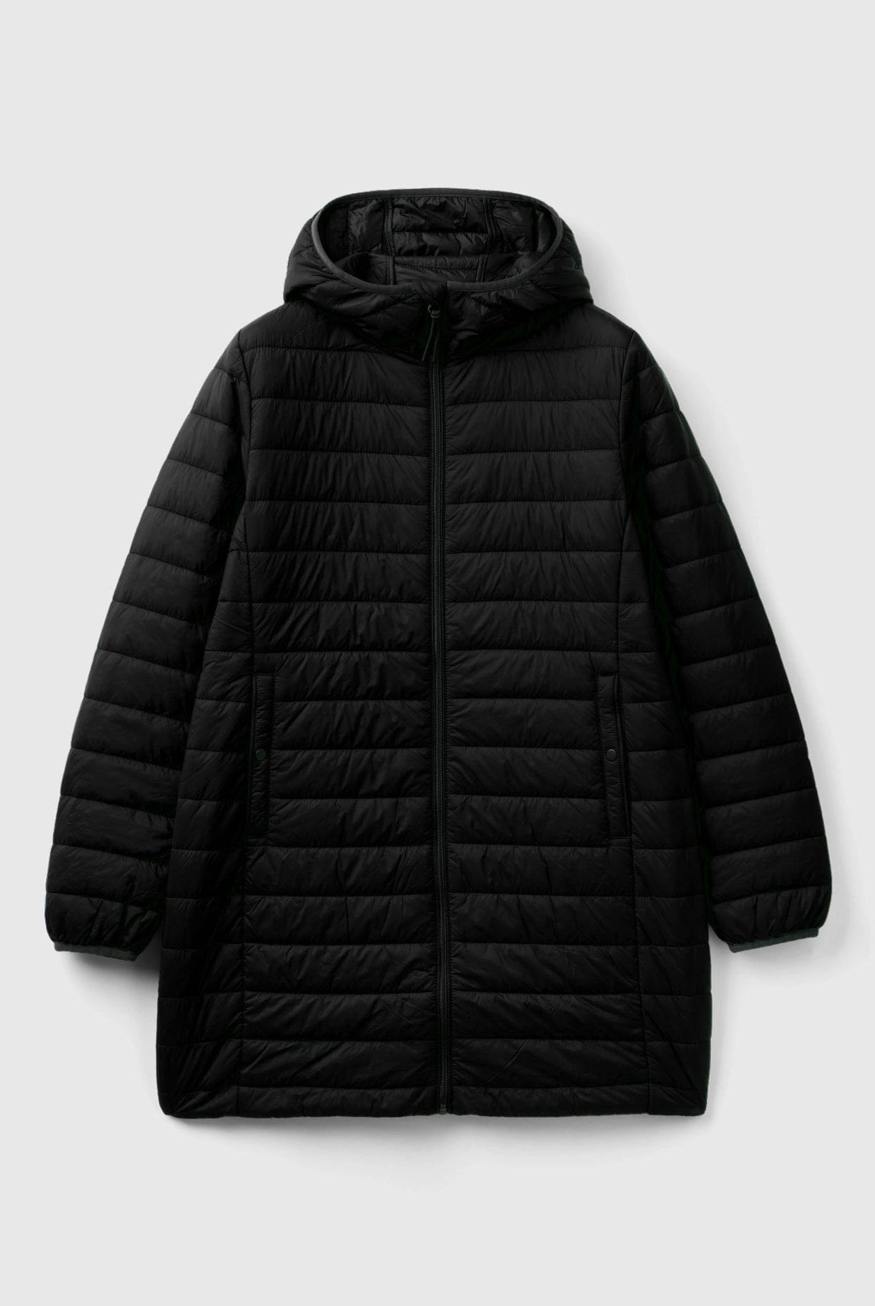 يونايتد كولورز اوف بينيتون جاكيت نسائي مبطن وبعطاء لرأس